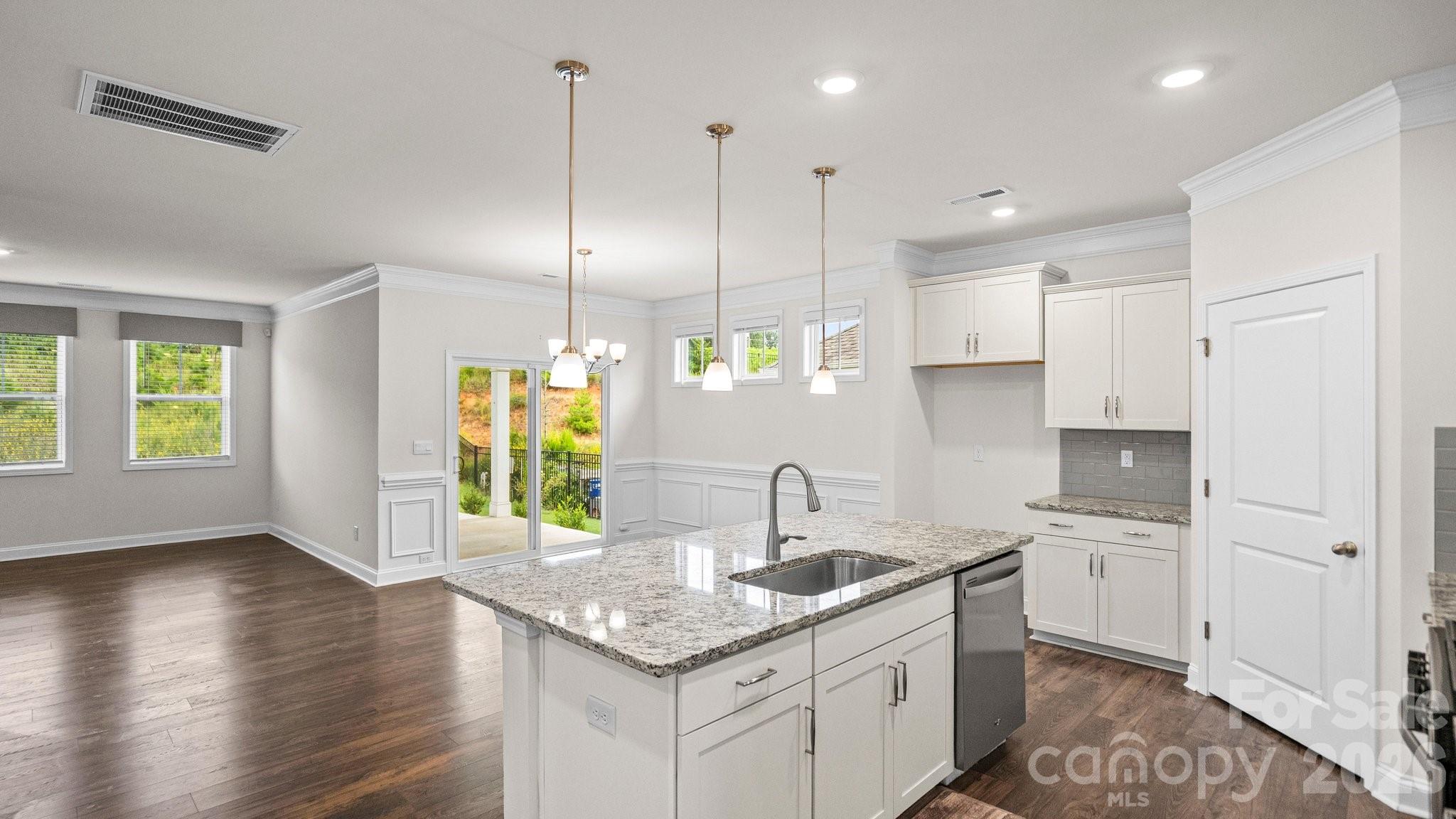 1615 Sweetmoss Loop — Denver