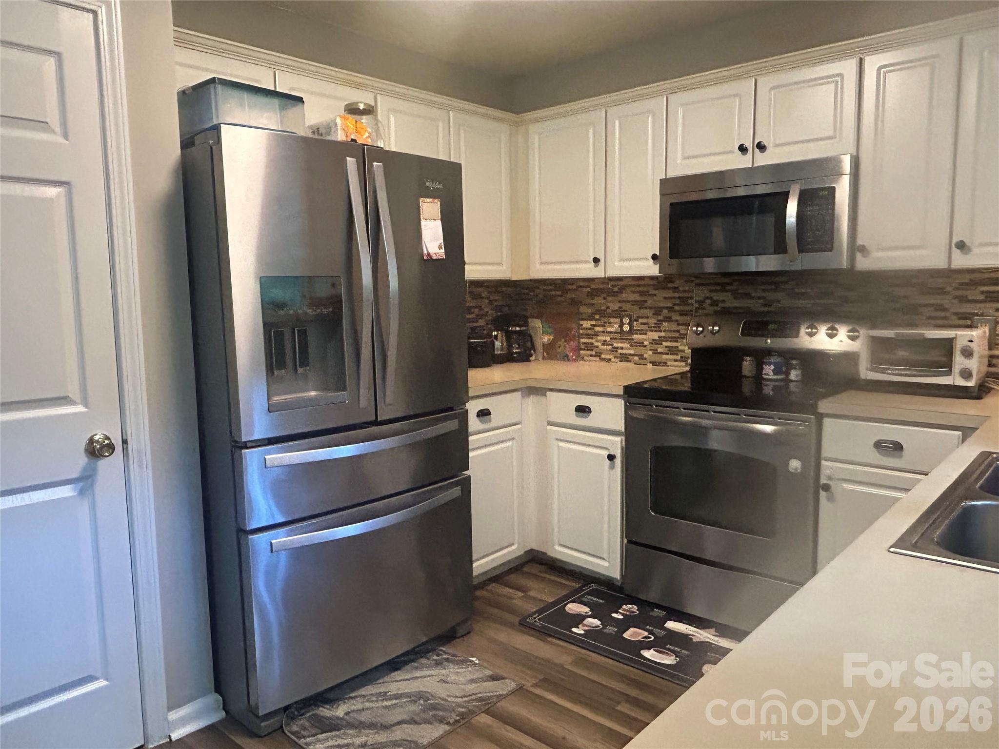 9206 Rotherham Lane — Charlotte