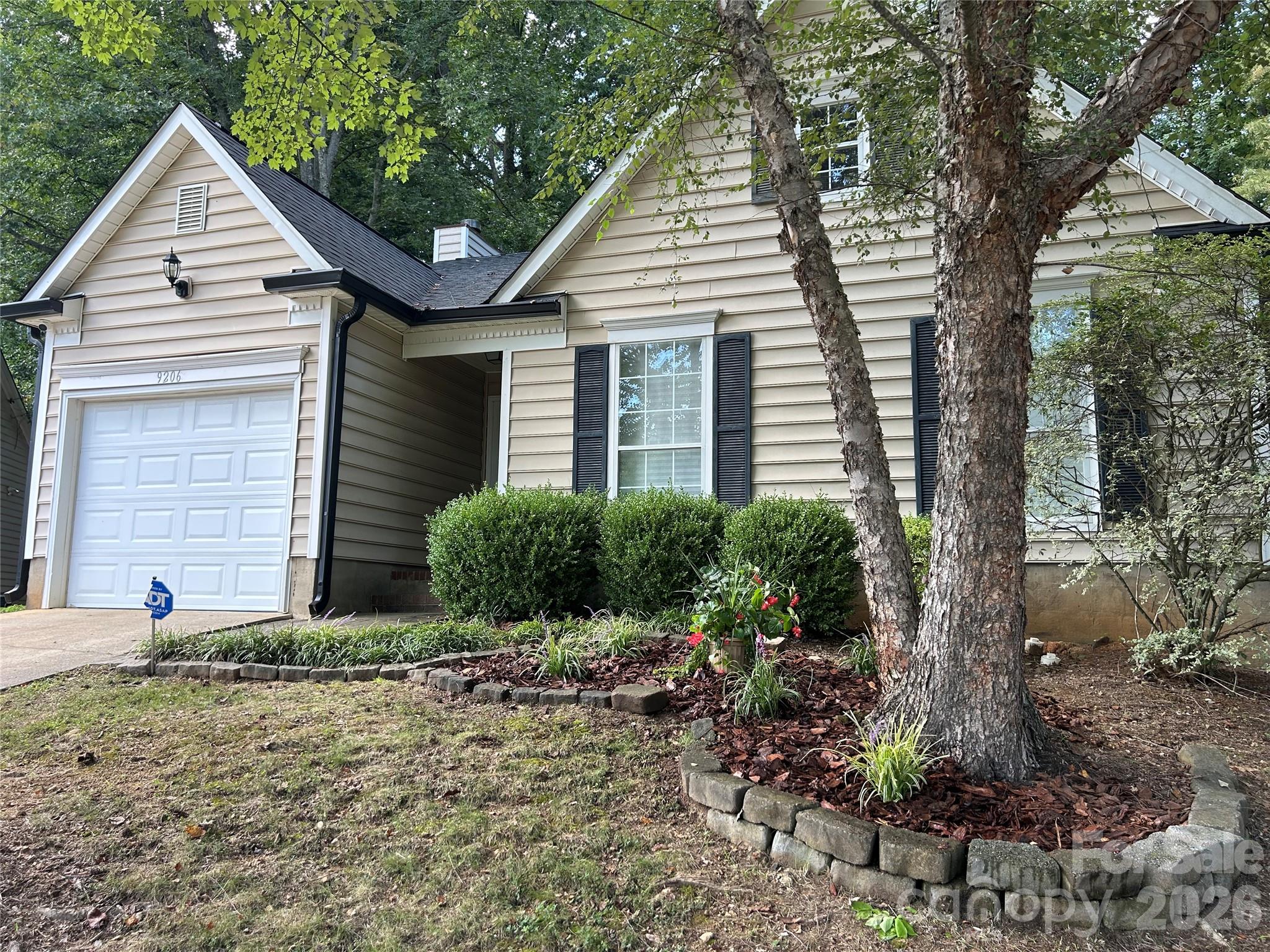 9206 Rotherham Lane — Charlotte