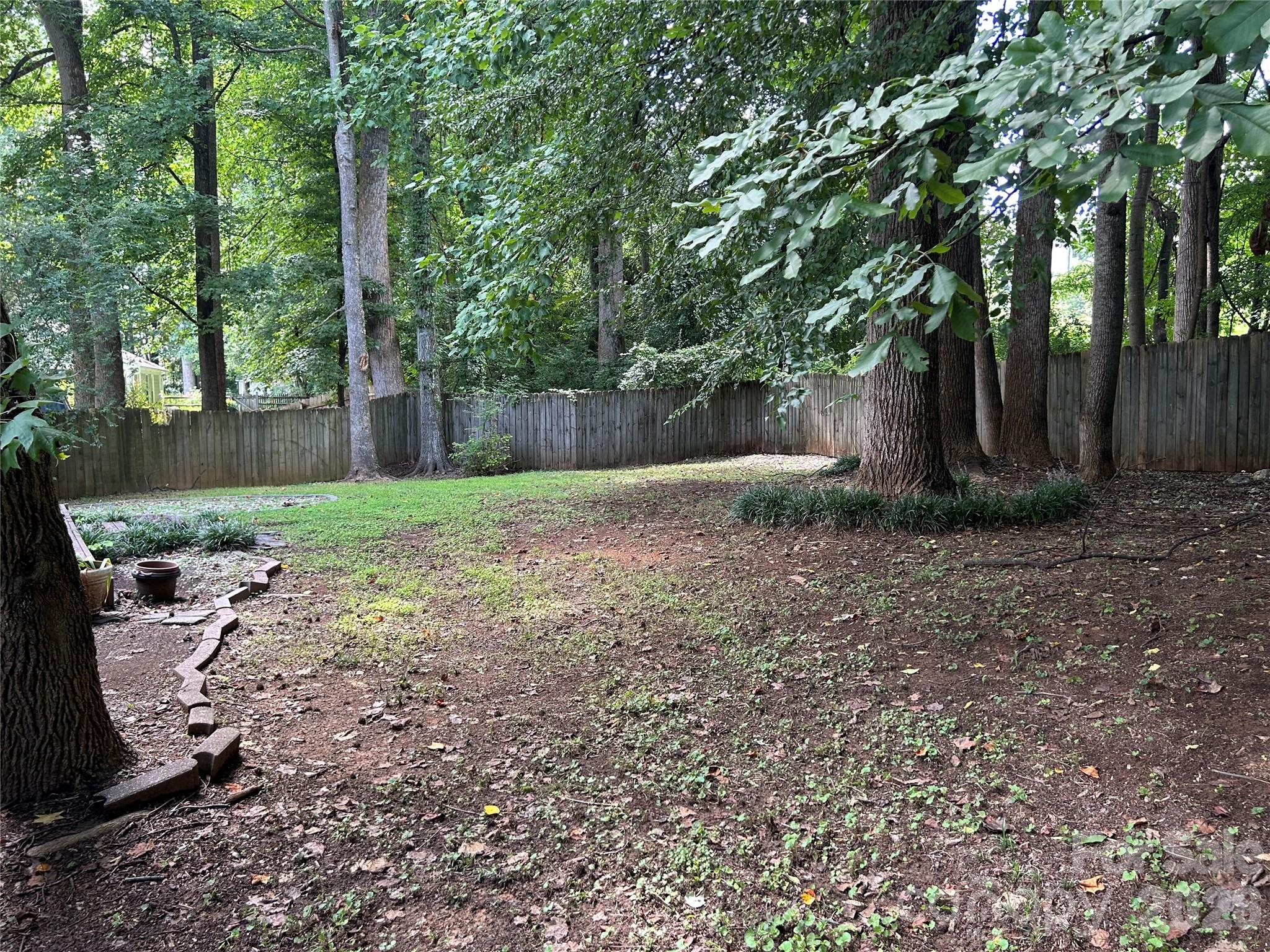 9206 Rotherham Lane — Charlotte