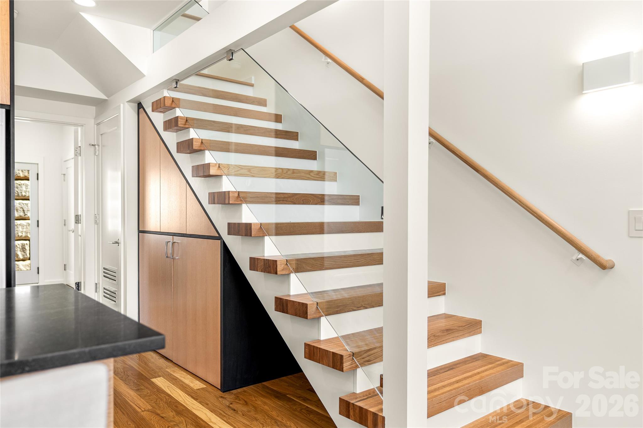 4 Roberts Street — Asheville