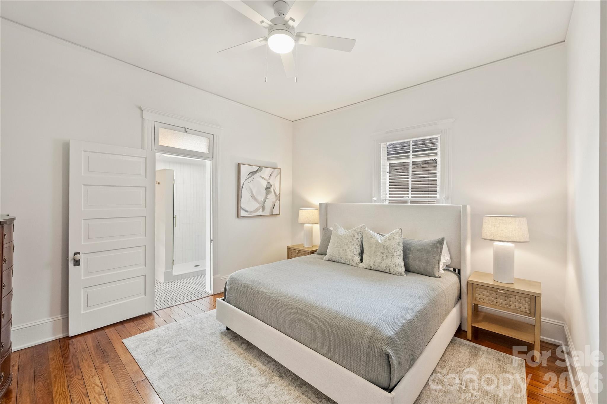 320 E Worthington Avenue — Charlotte