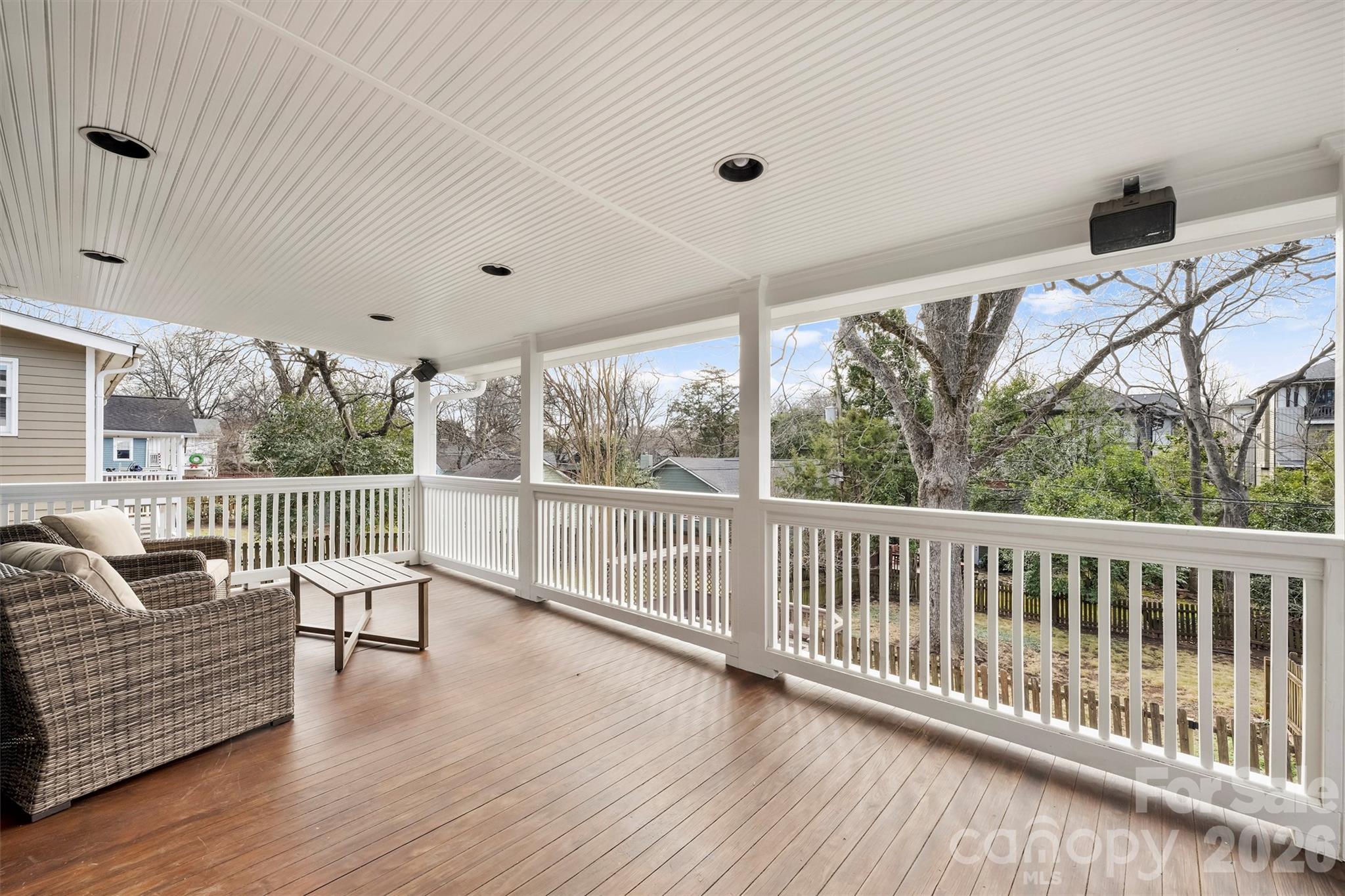 320 E Worthington Avenue — Charlotte