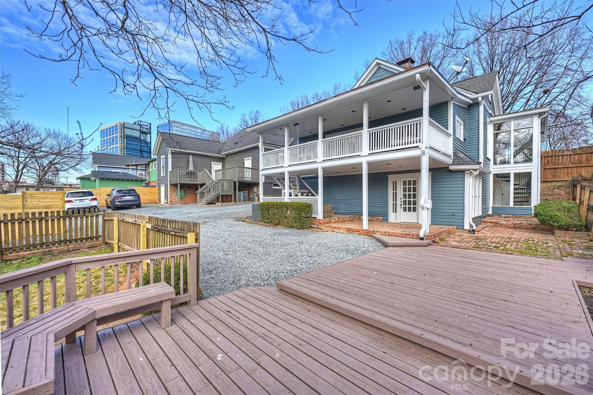 320 E Worthington Avenue — Charlotte
