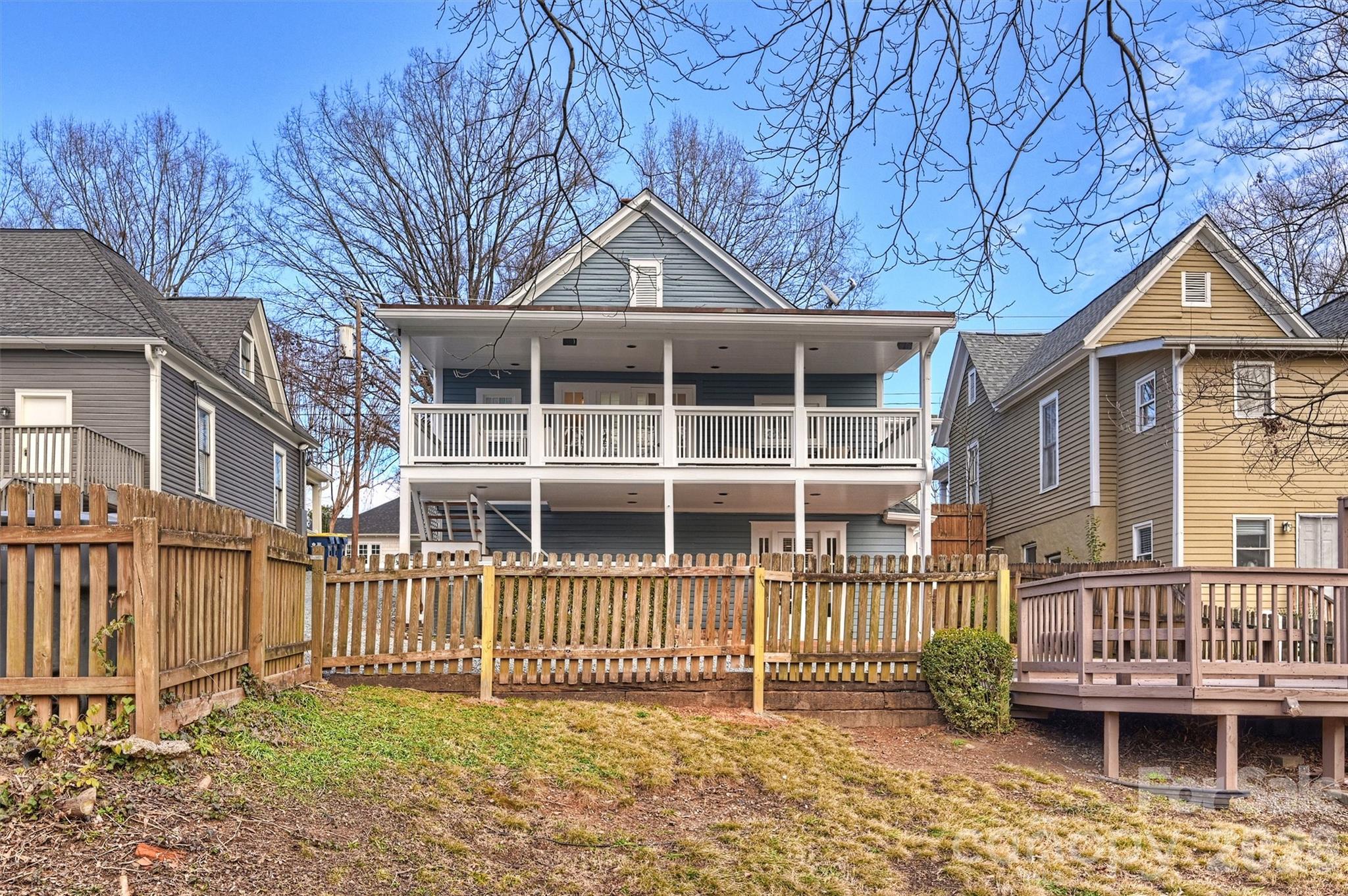 320 E Worthington Avenue — Charlotte