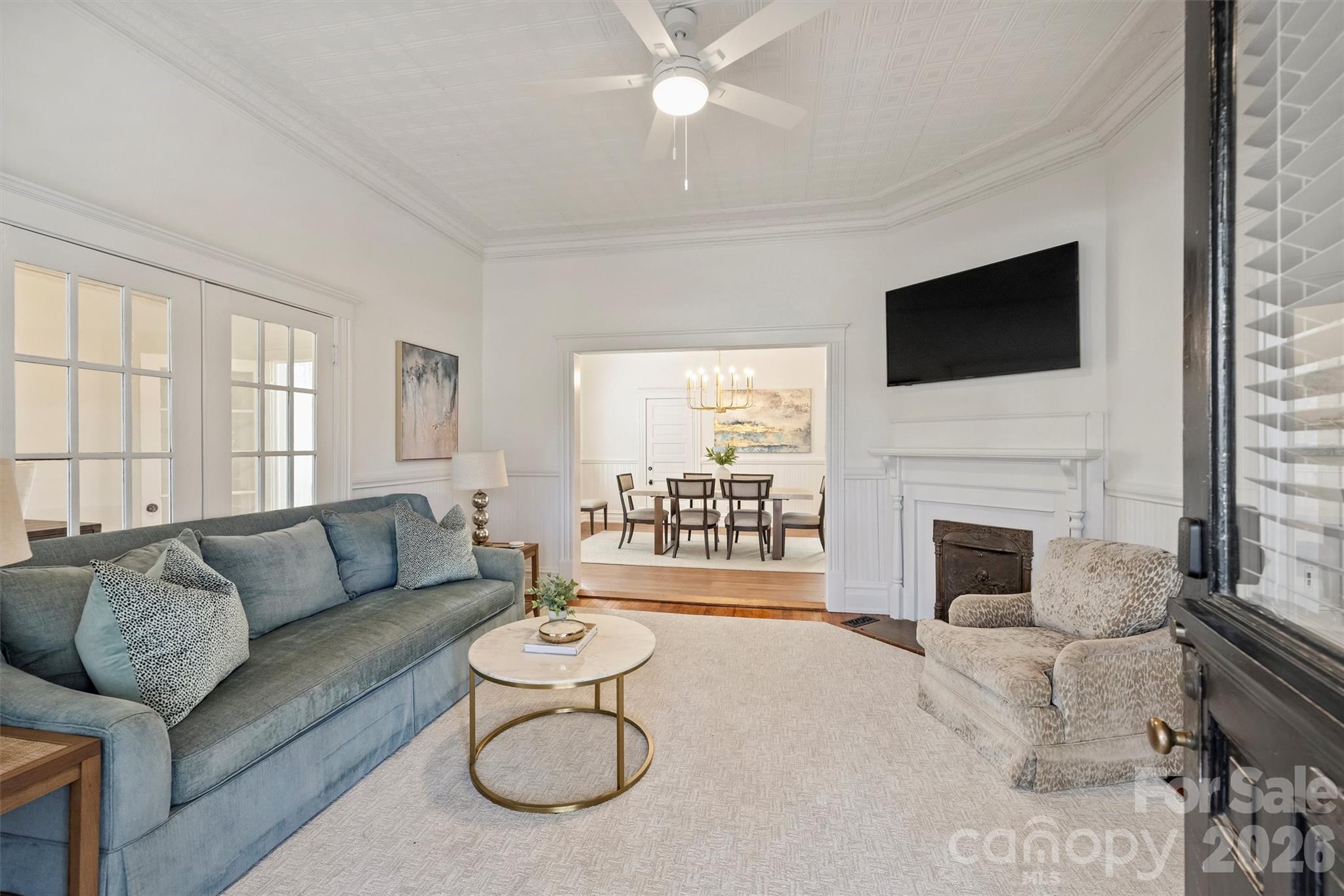 320 E Worthington Avenue — Charlotte
