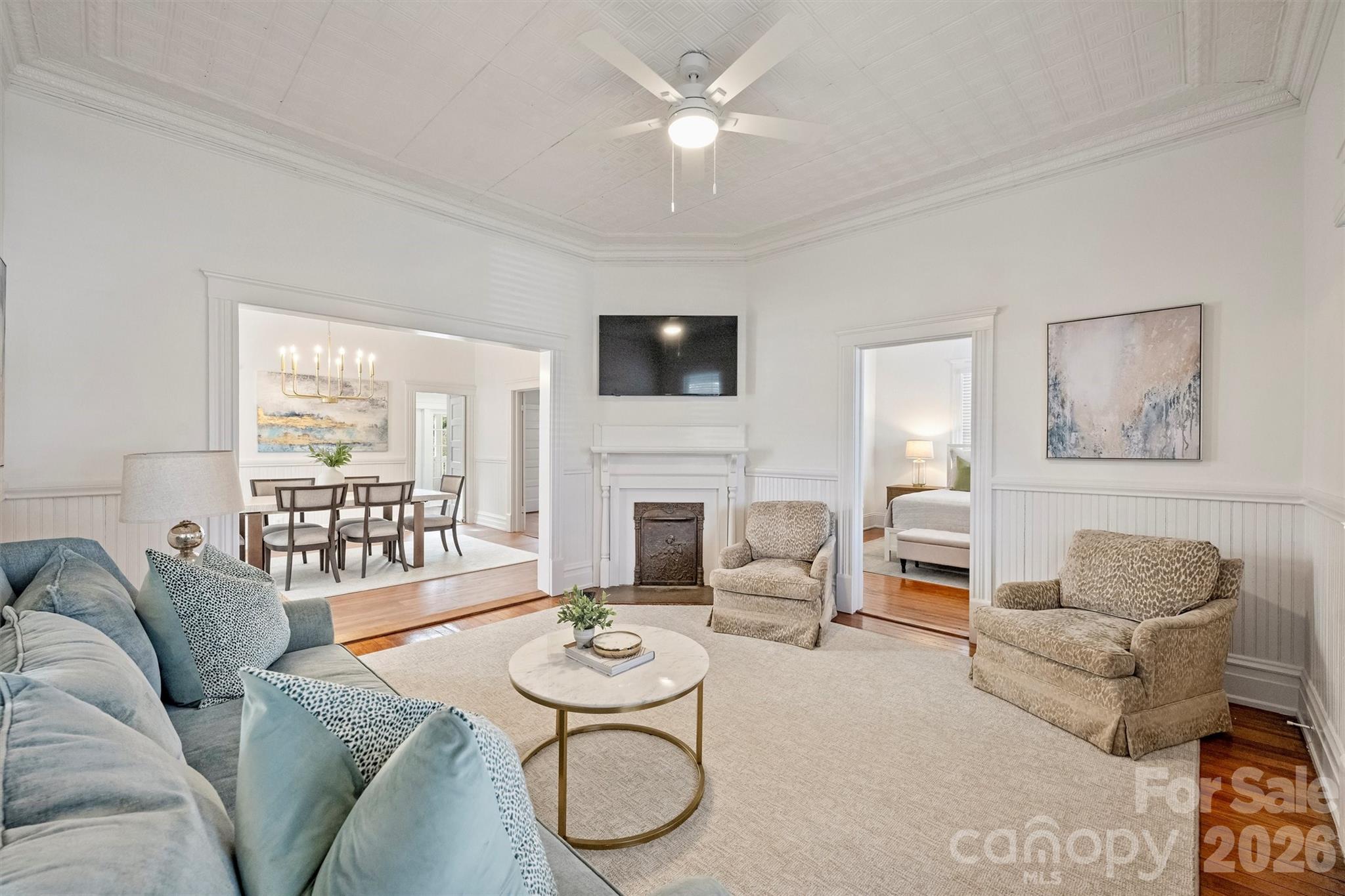 320 E Worthington Avenue — Charlotte