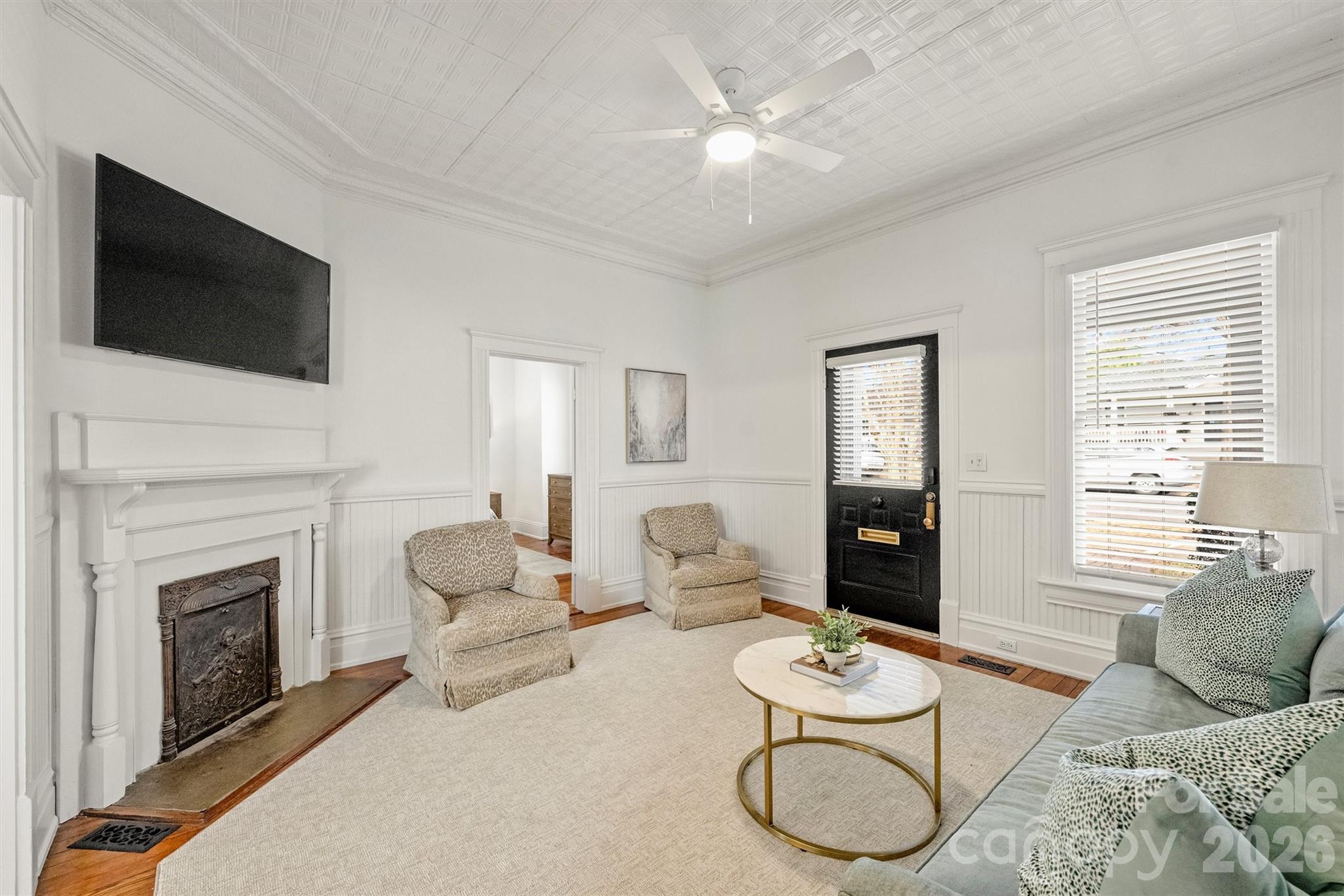 320 E Worthington Avenue — Charlotte