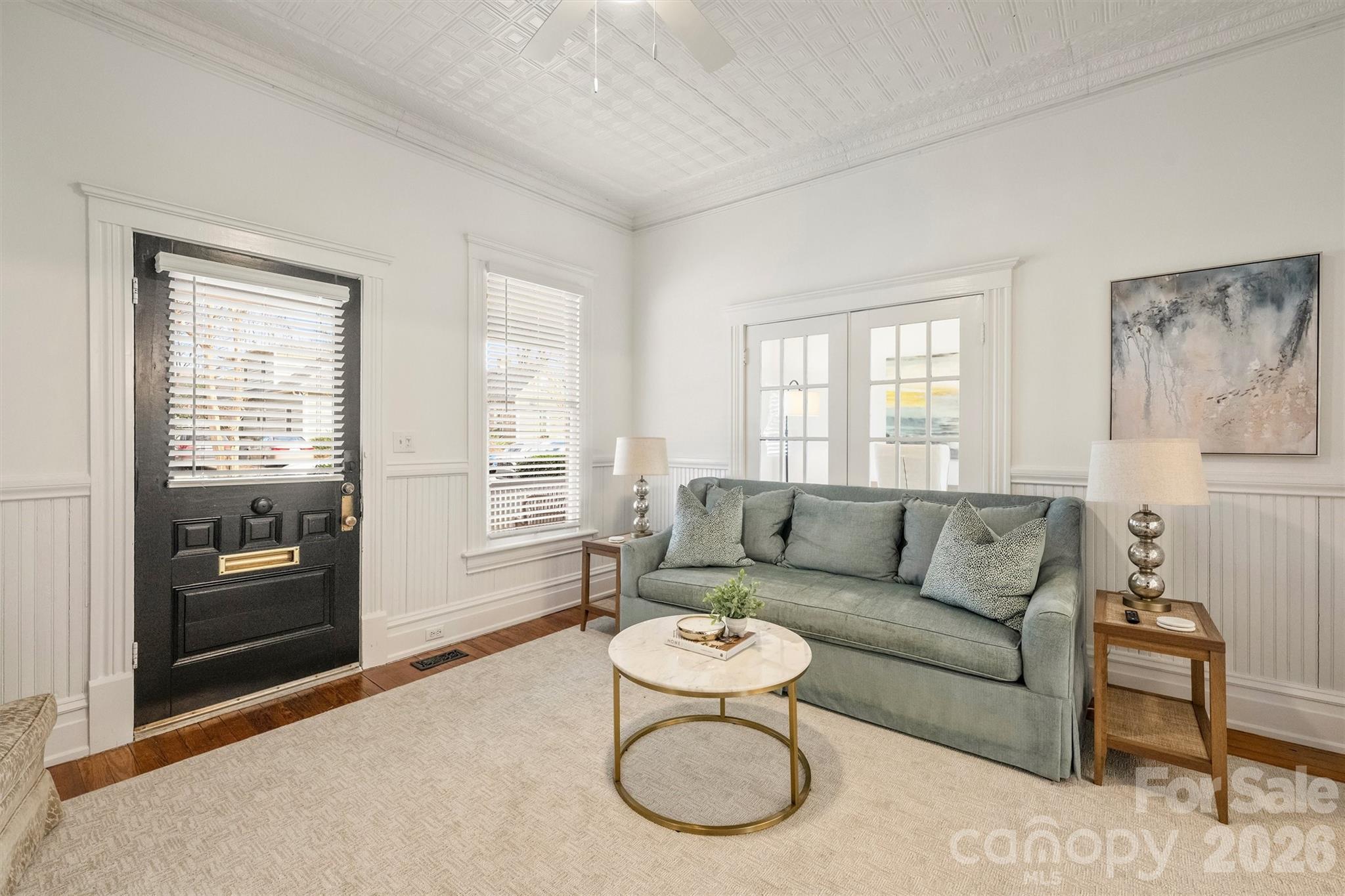 320 E Worthington Avenue — Charlotte