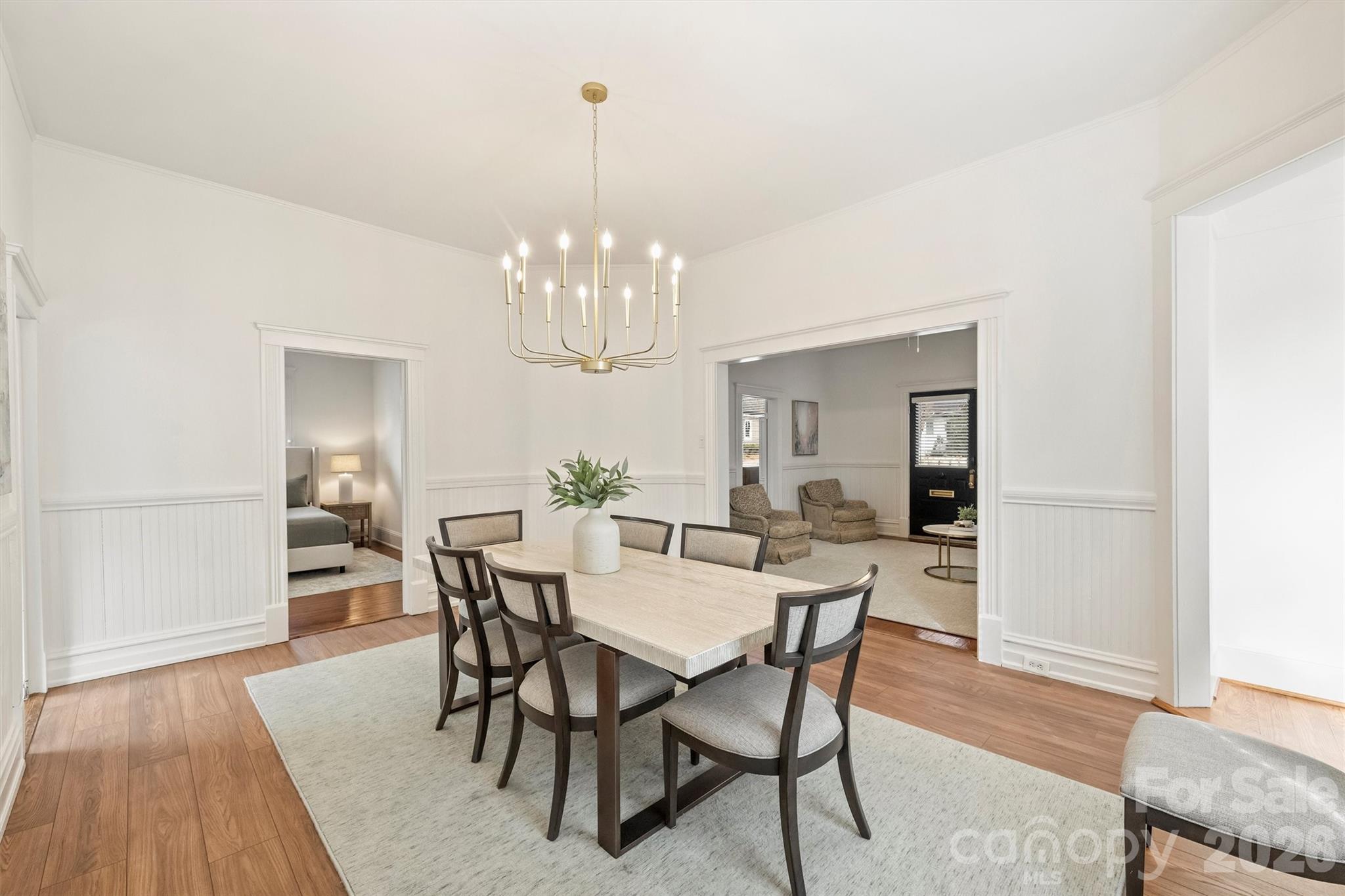 320 E Worthington Avenue — Charlotte