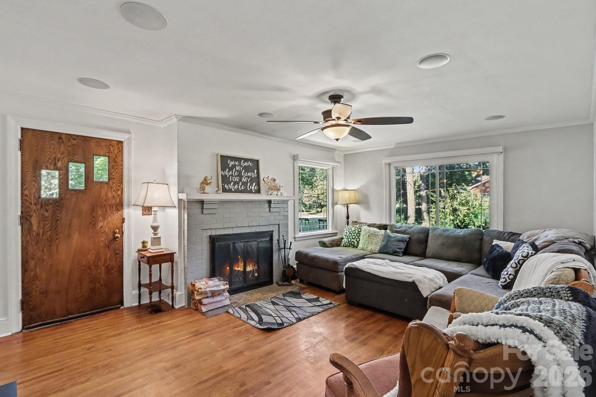 5528 Oak Drive — Charlotte