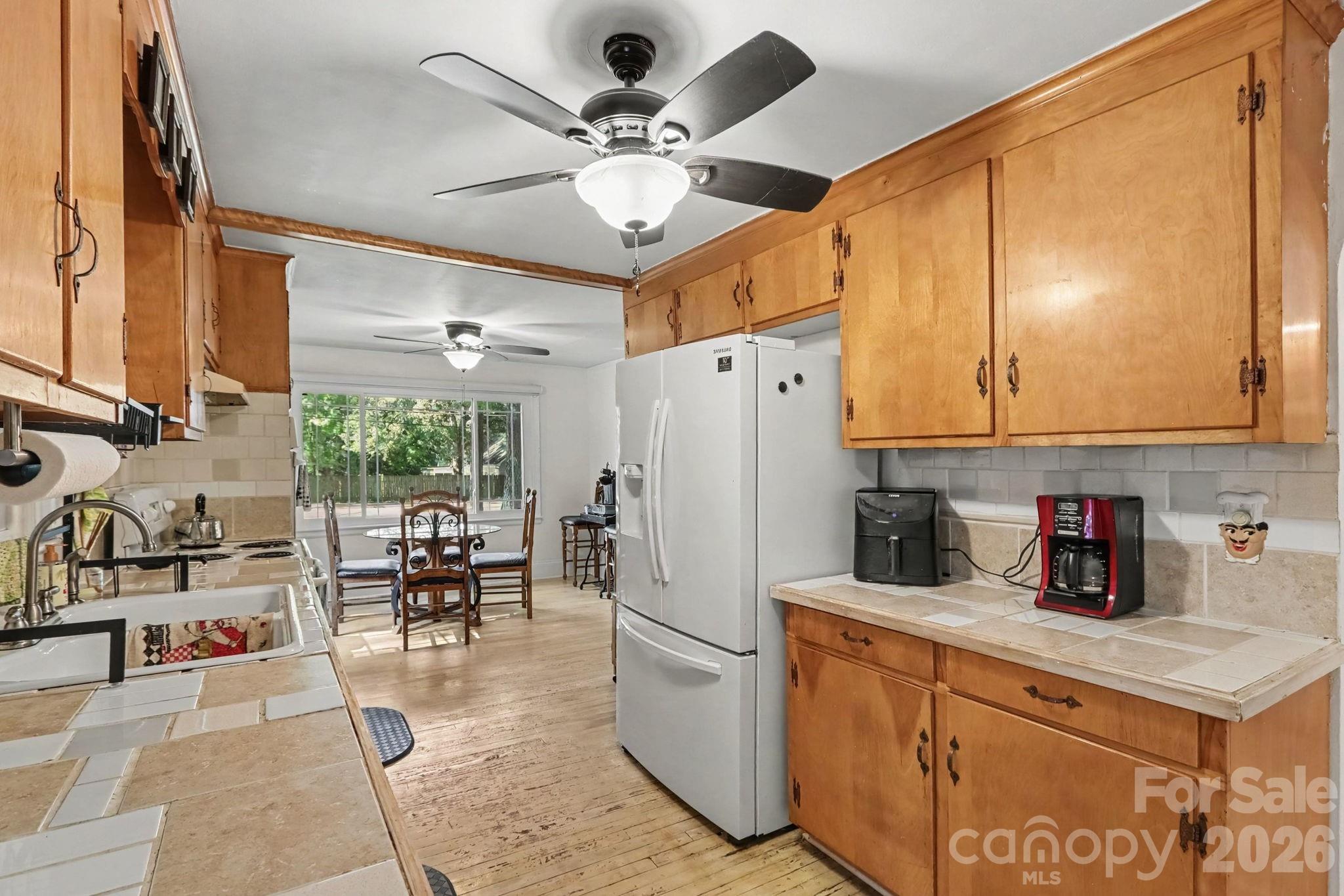 5528 Oak Drive — Charlotte