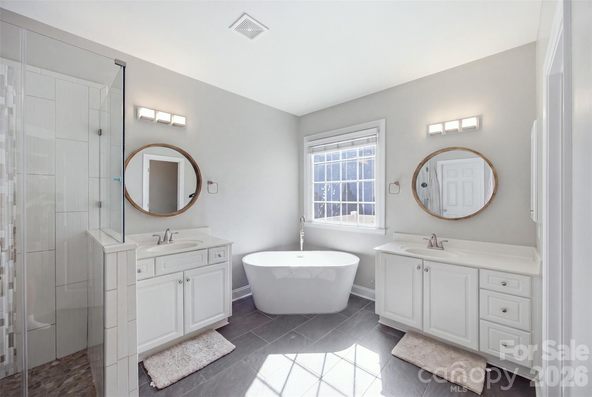 10104 Devonshire Drive — Huntersville