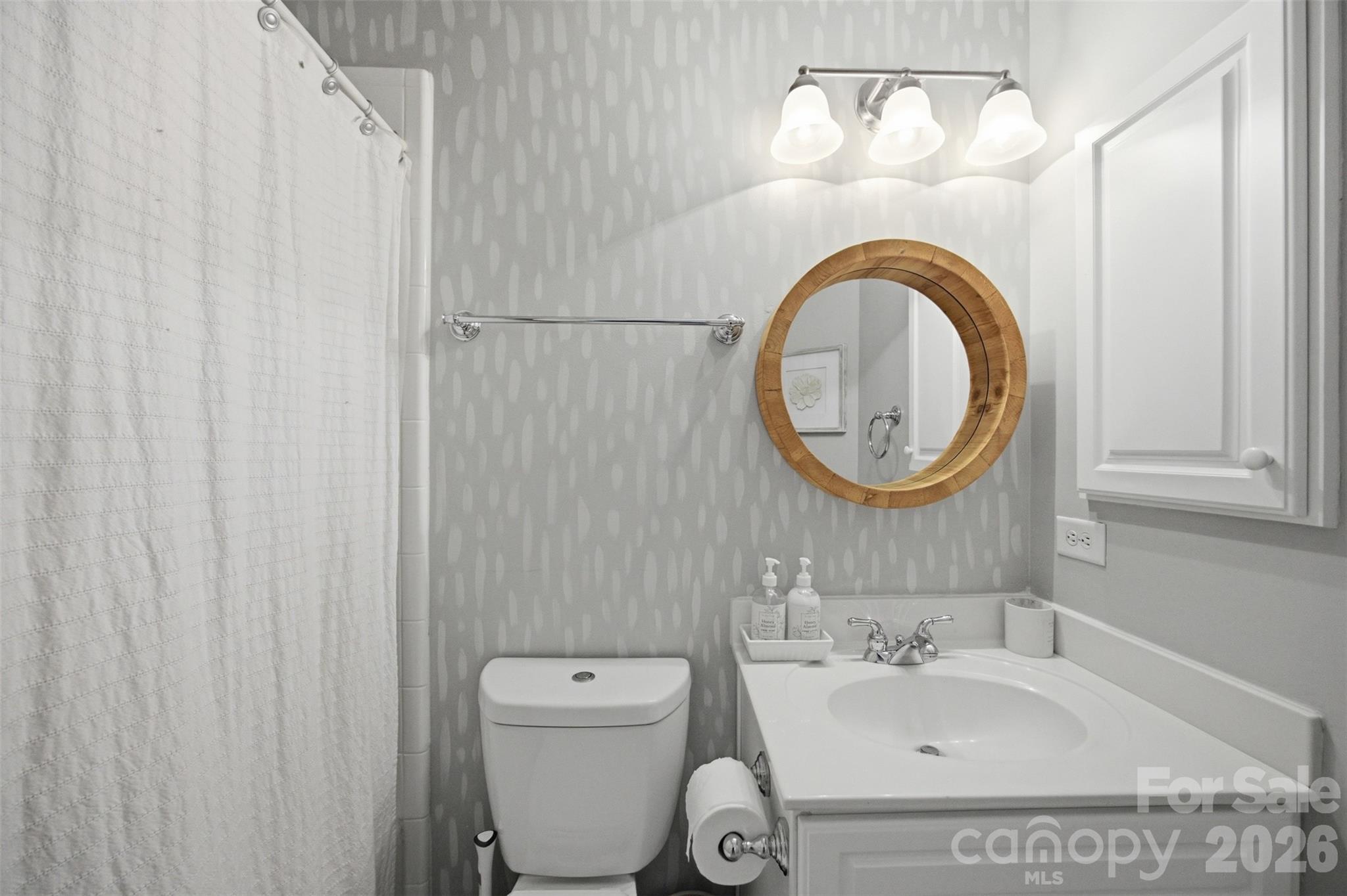 10104 Devonshire Drive — Huntersville
