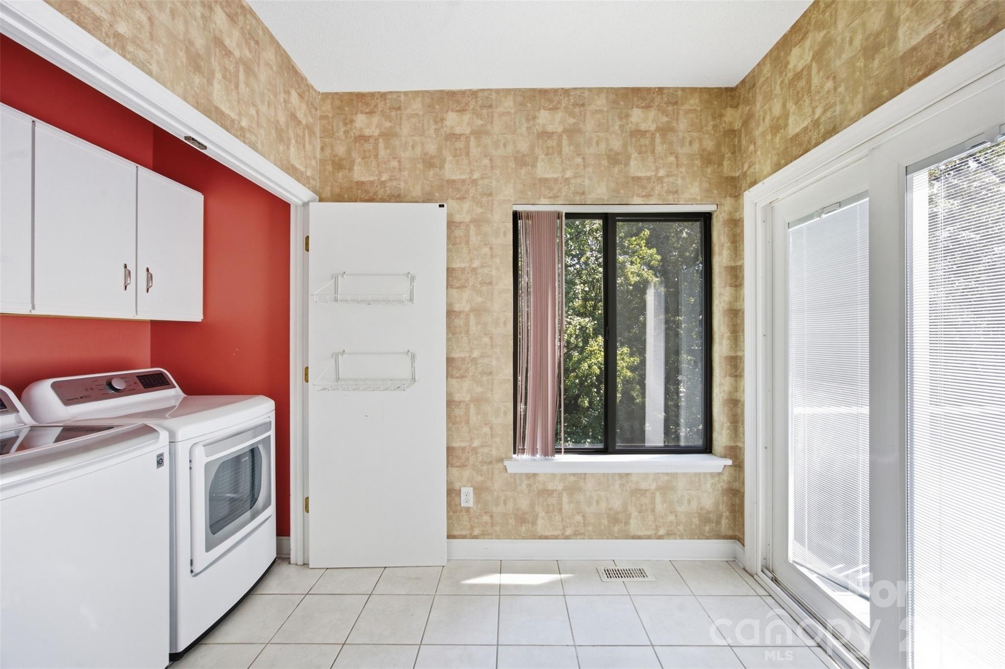 13432 Windward Cove — Charlotte