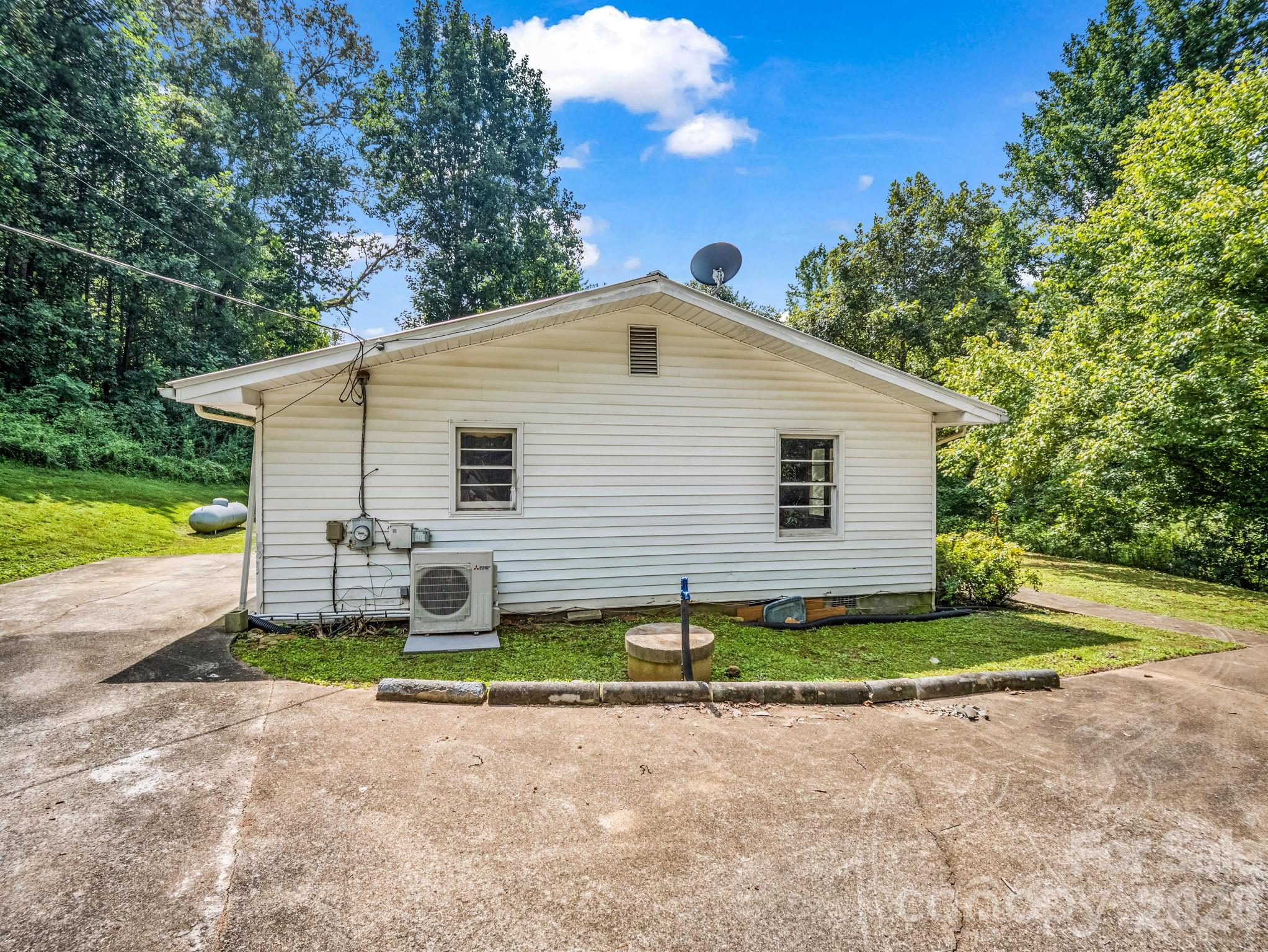 2957 NC Highway 226 Highway — Bostic