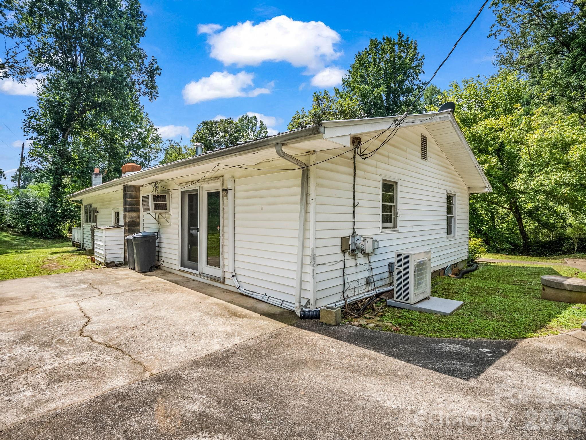 2957 NC Highway 226 Highway — Bostic