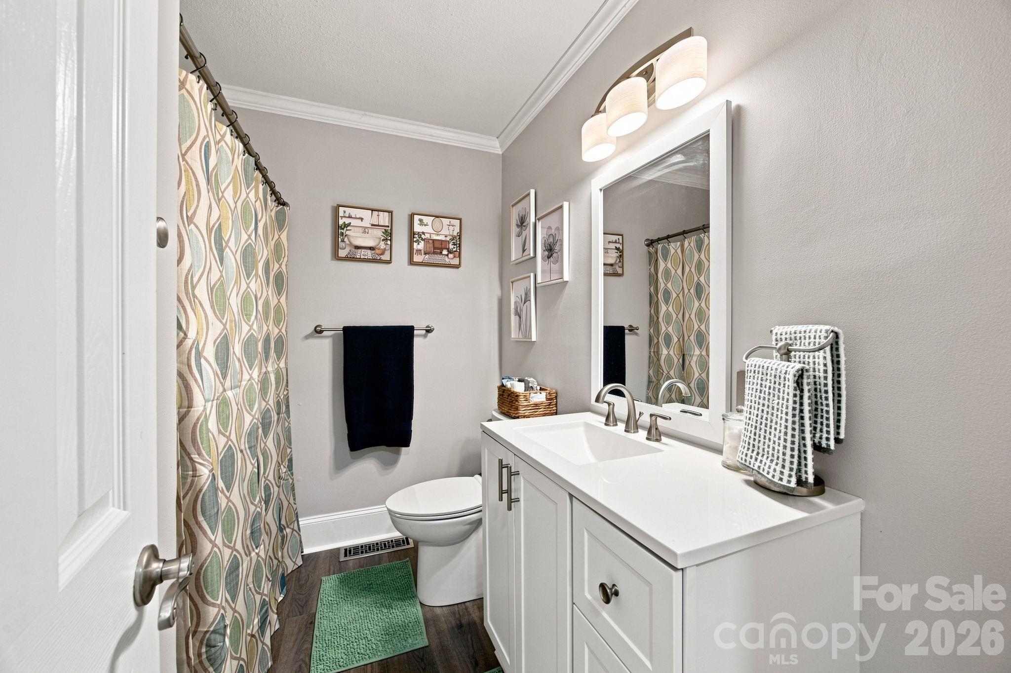 300 Eastwood Drive — Mount Holly