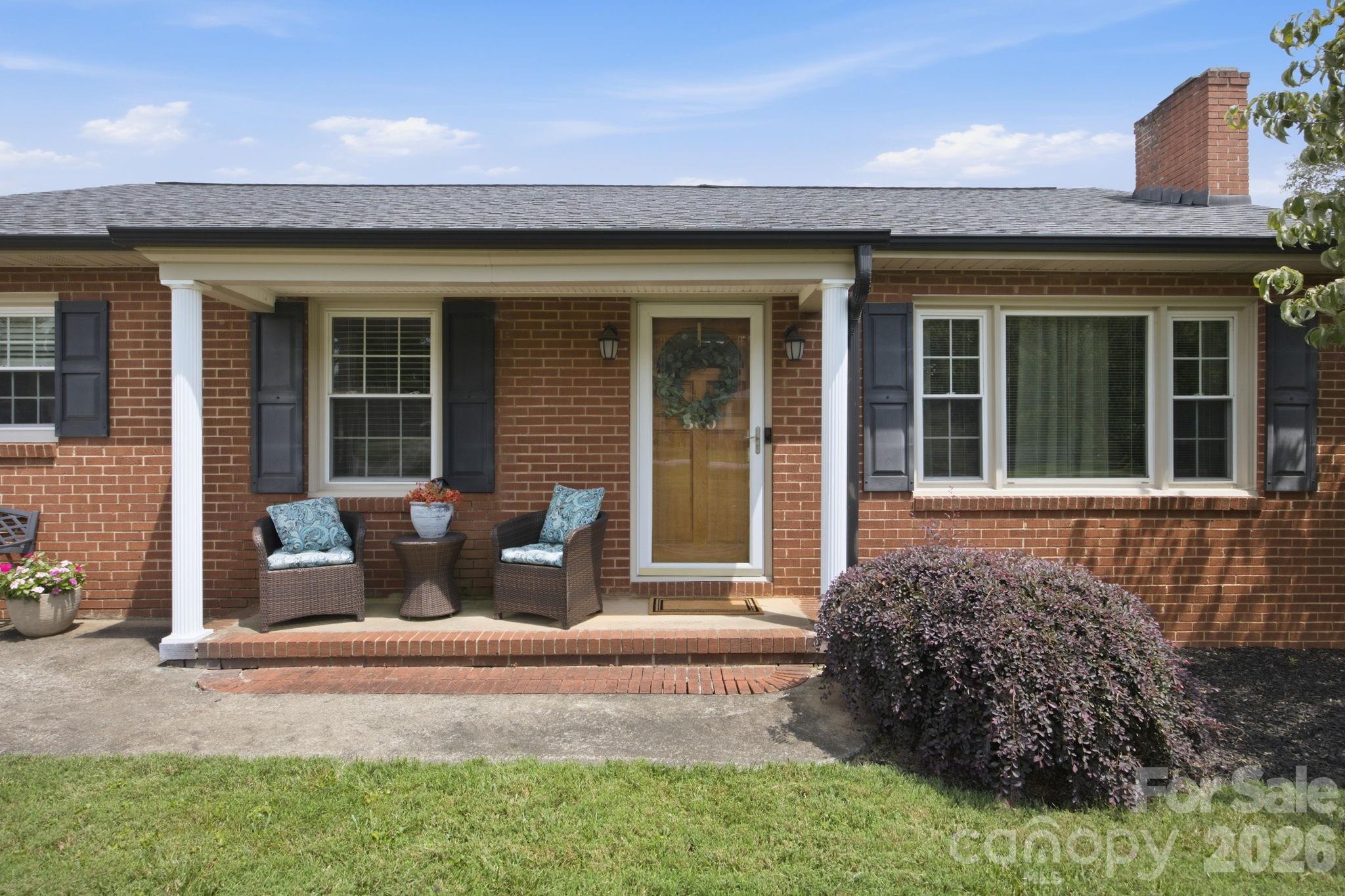 300 Eastwood Drive — Mount Holly