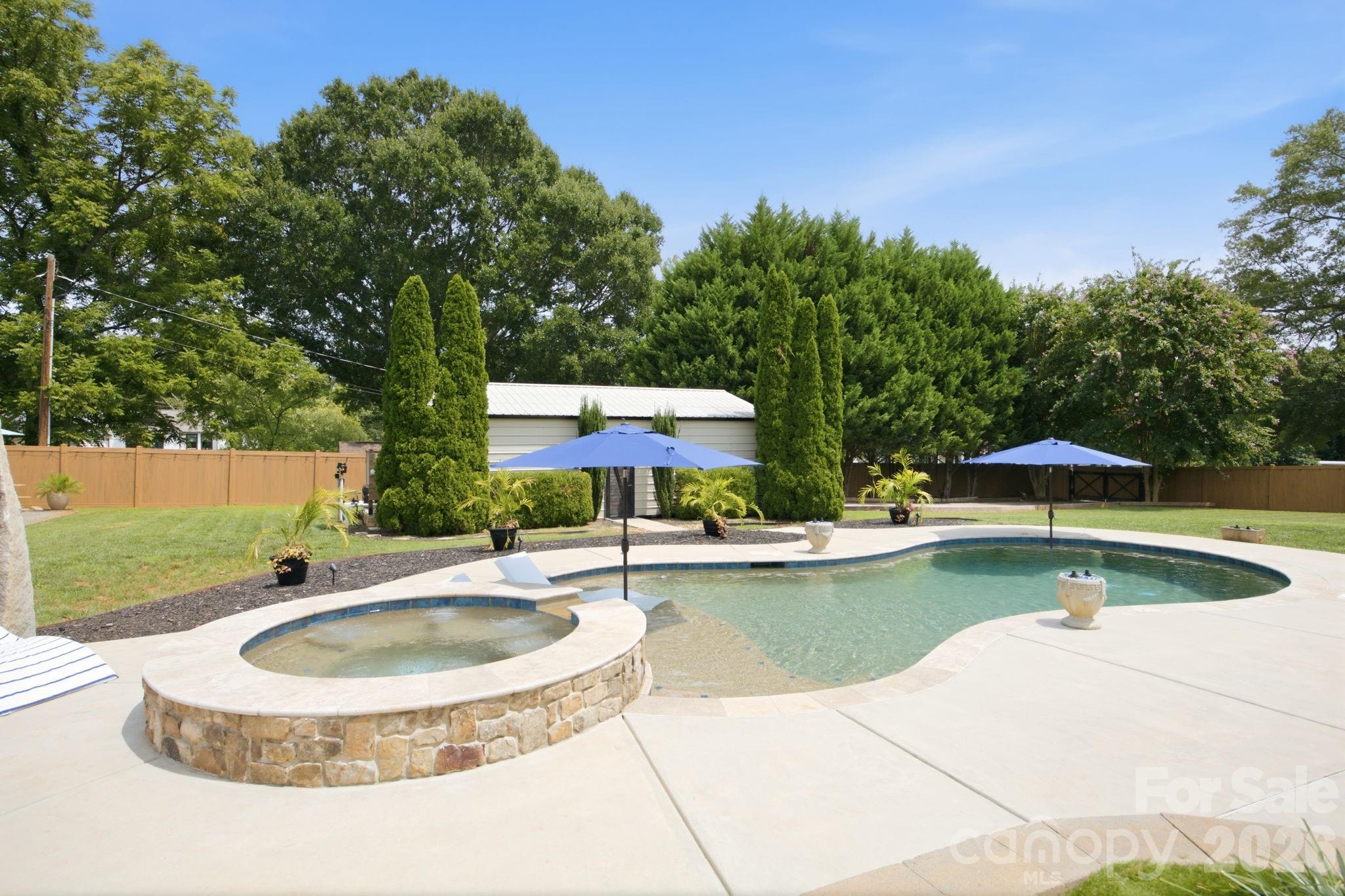 300 Eastwood Drive — Mount Holly