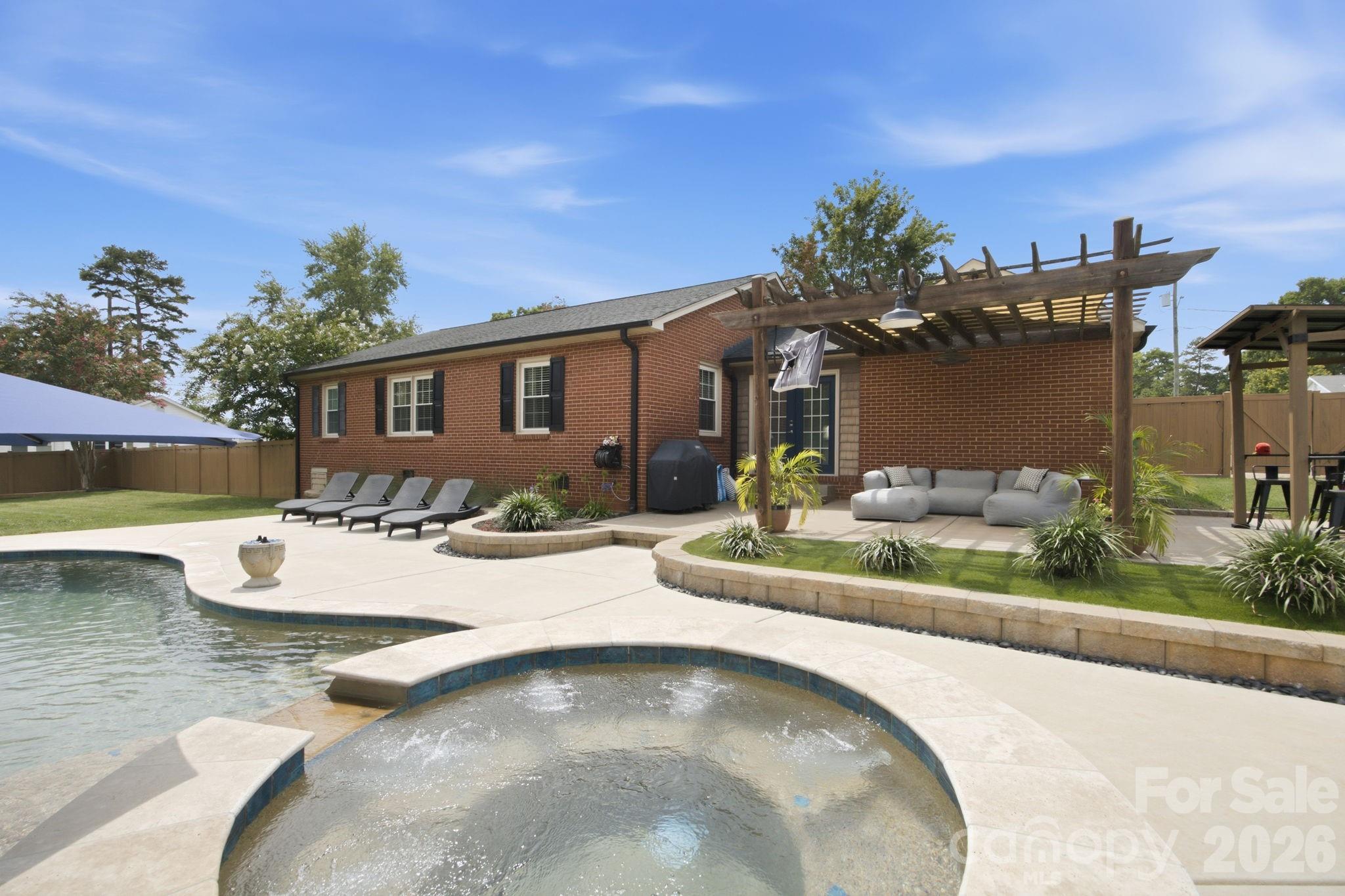 300 Eastwood Drive — Mount Holly