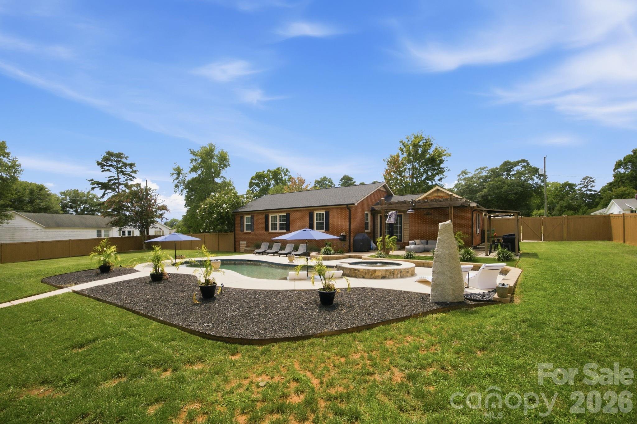 300 Eastwood Drive — Mount Holly