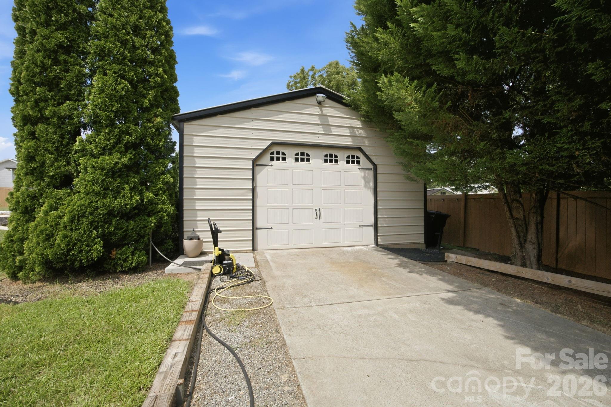 300 Eastwood Drive — Mount Holly