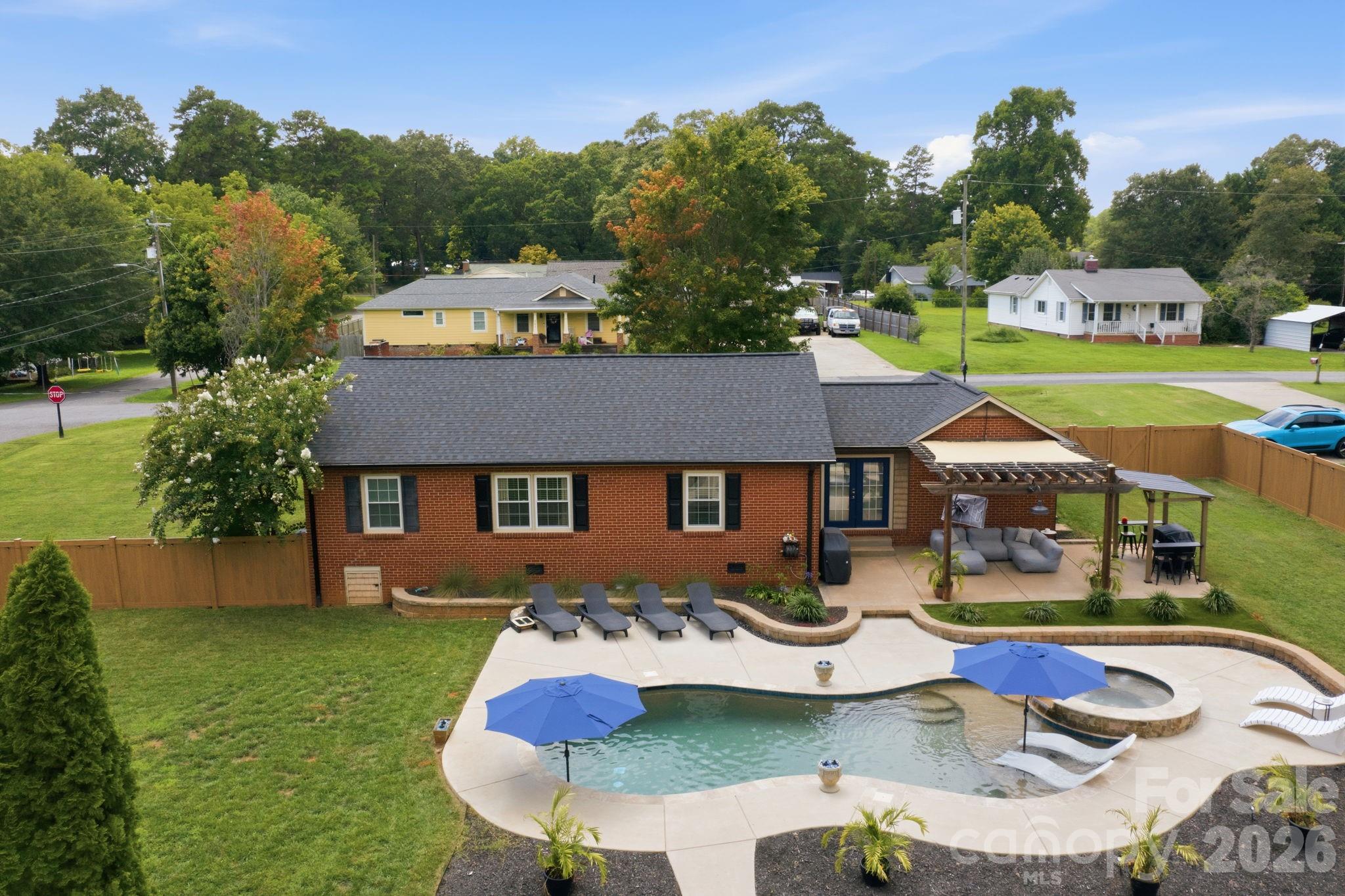 300 Eastwood Drive — Mount Holly