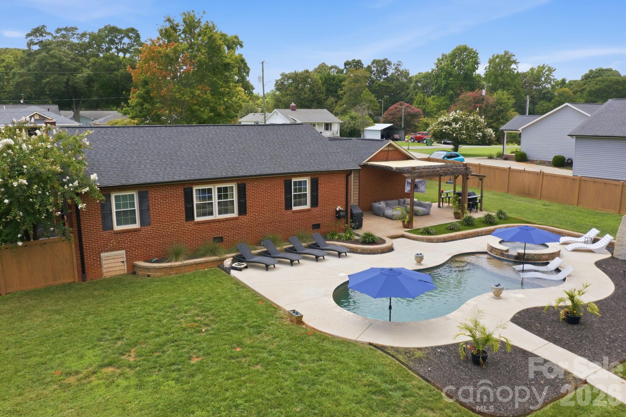 300 Eastwood Drive — Mount Holly