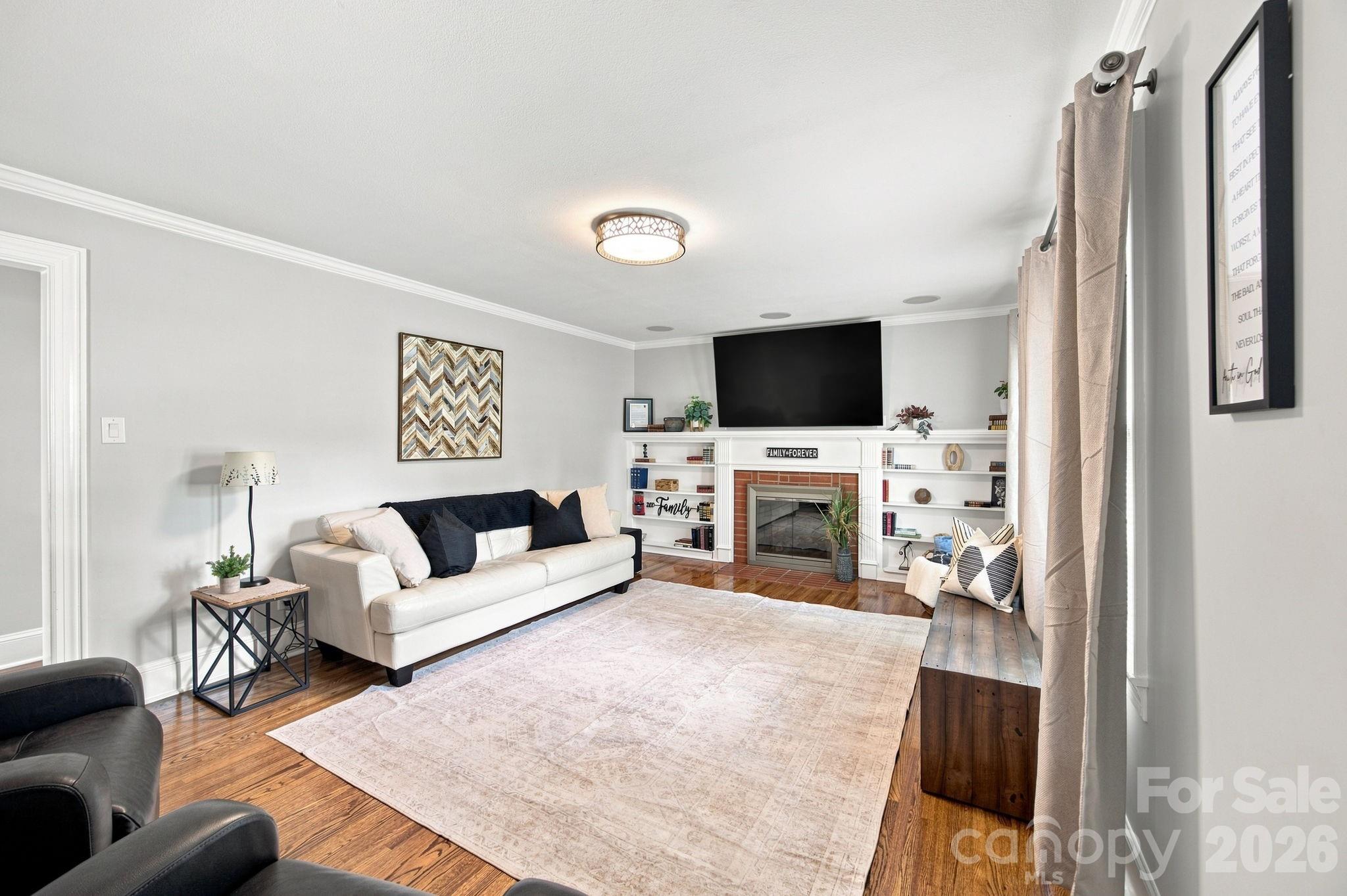 300 Eastwood Drive — Mount Holly