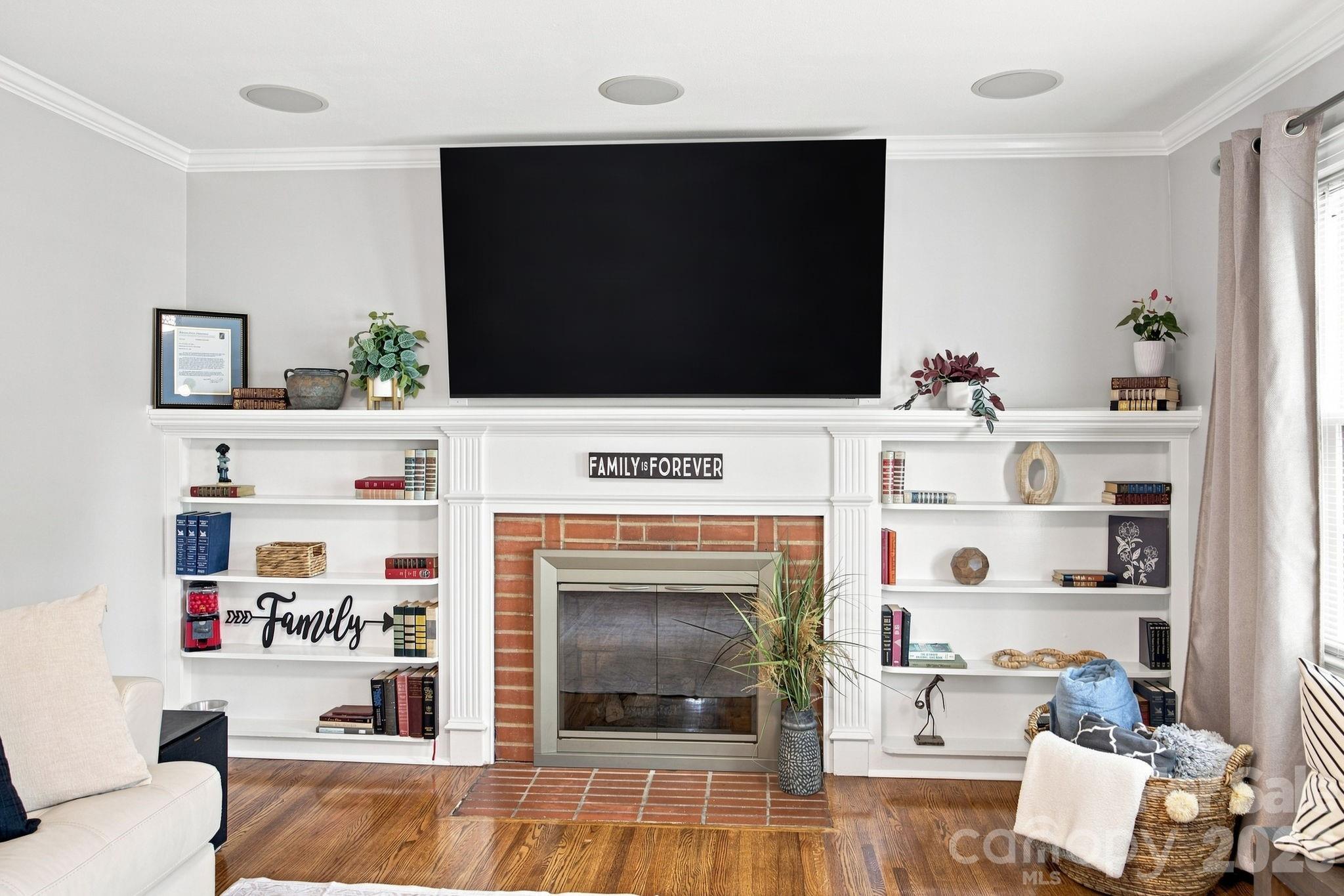 300 Eastwood Drive — Mount Holly
