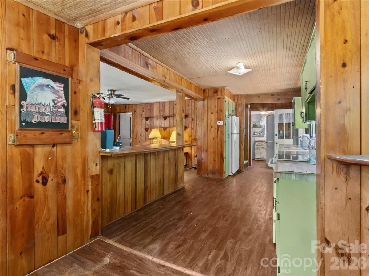 92 Silas Branch Road — Burnsville
