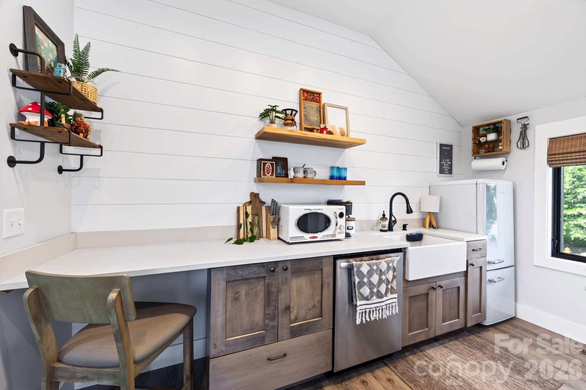 40 Malvern Walk — Asheville
