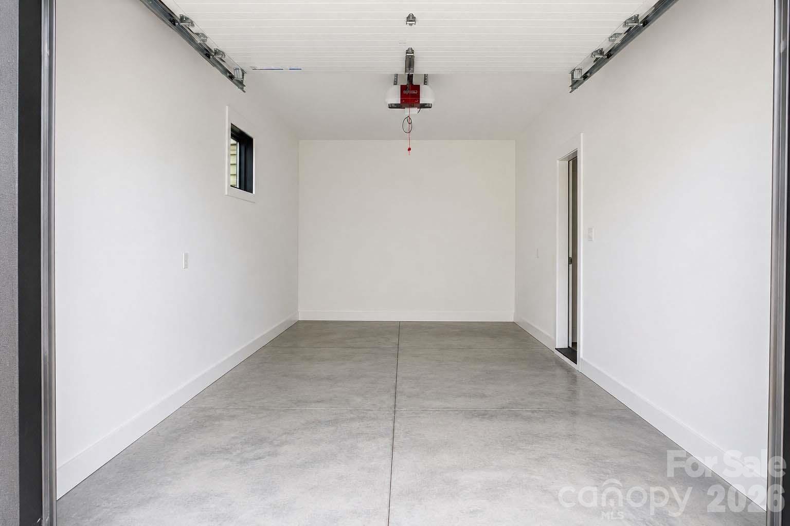 40 Malvern Walk — Asheville