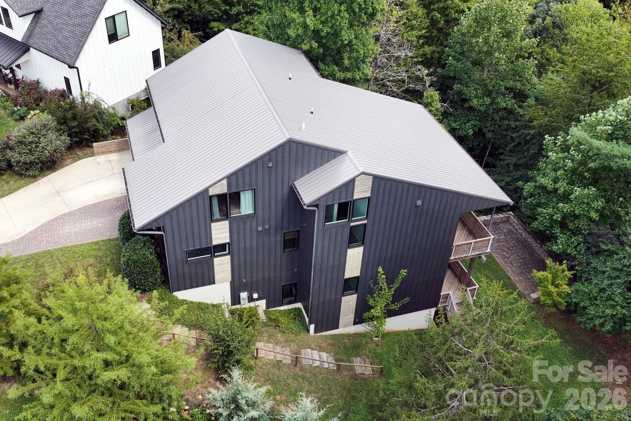 40 Malvern Walk — Asheville