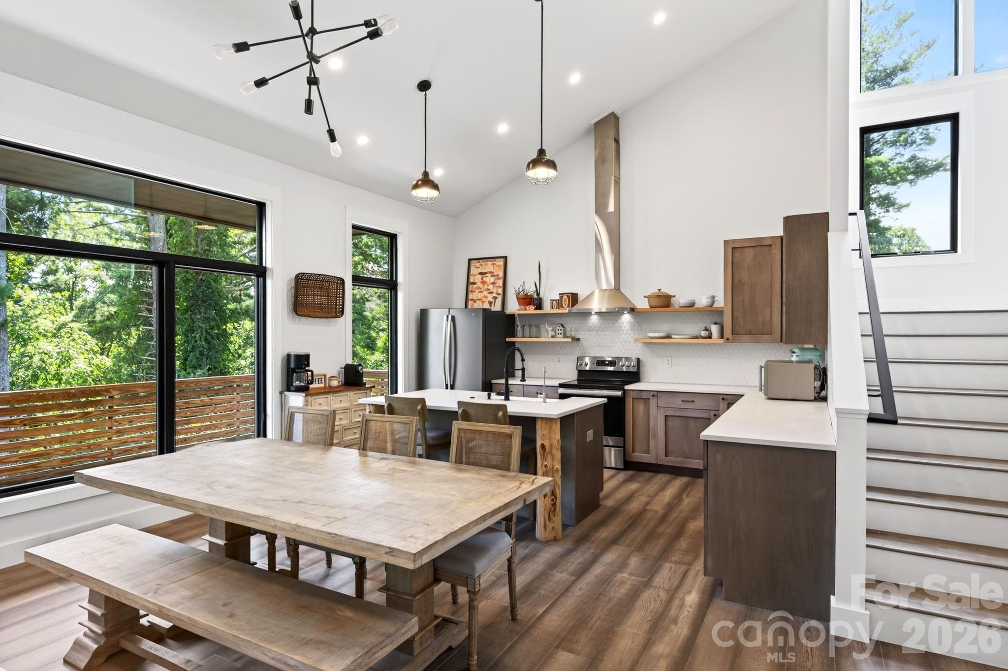 40 Malvern Walk — Asheville