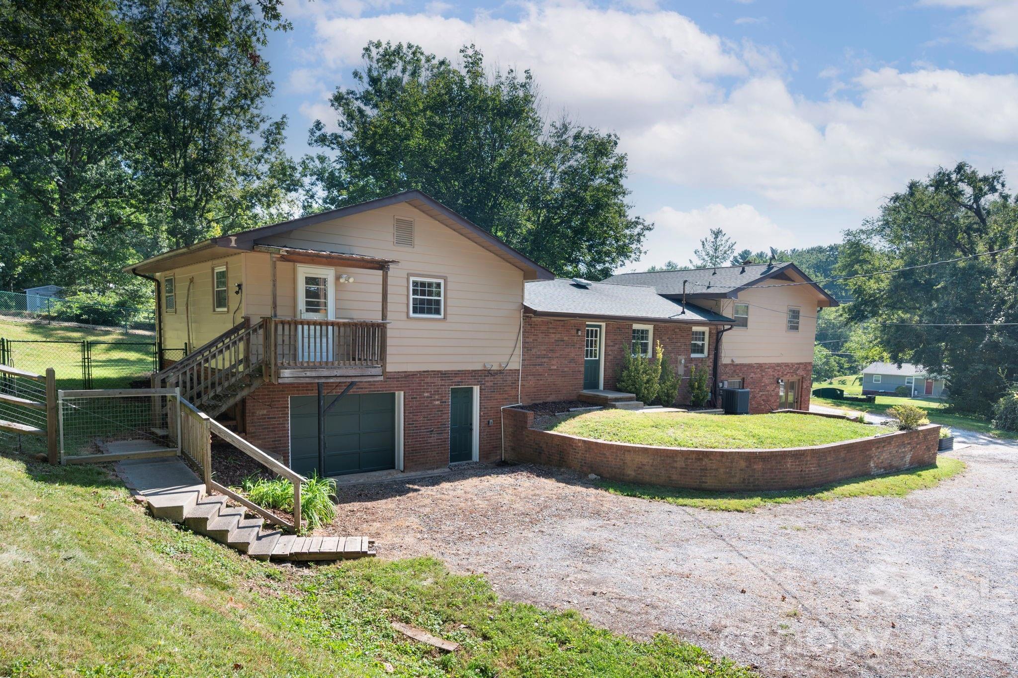 2 Independence Boulevard — Asheville