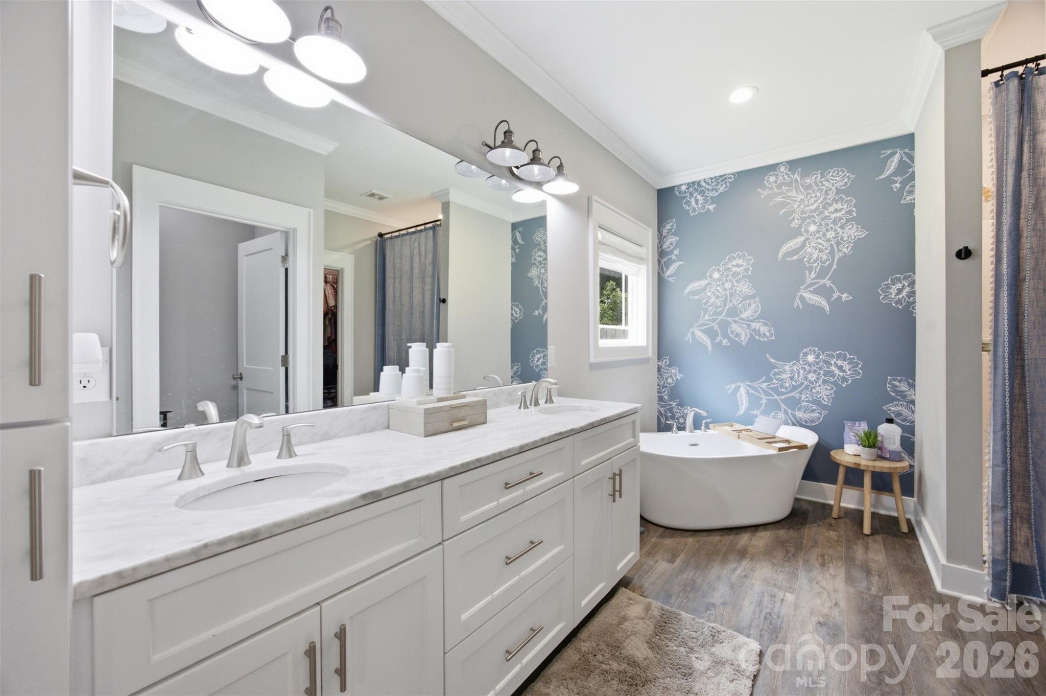 301 Pinehurst Drive — Kings Mountain