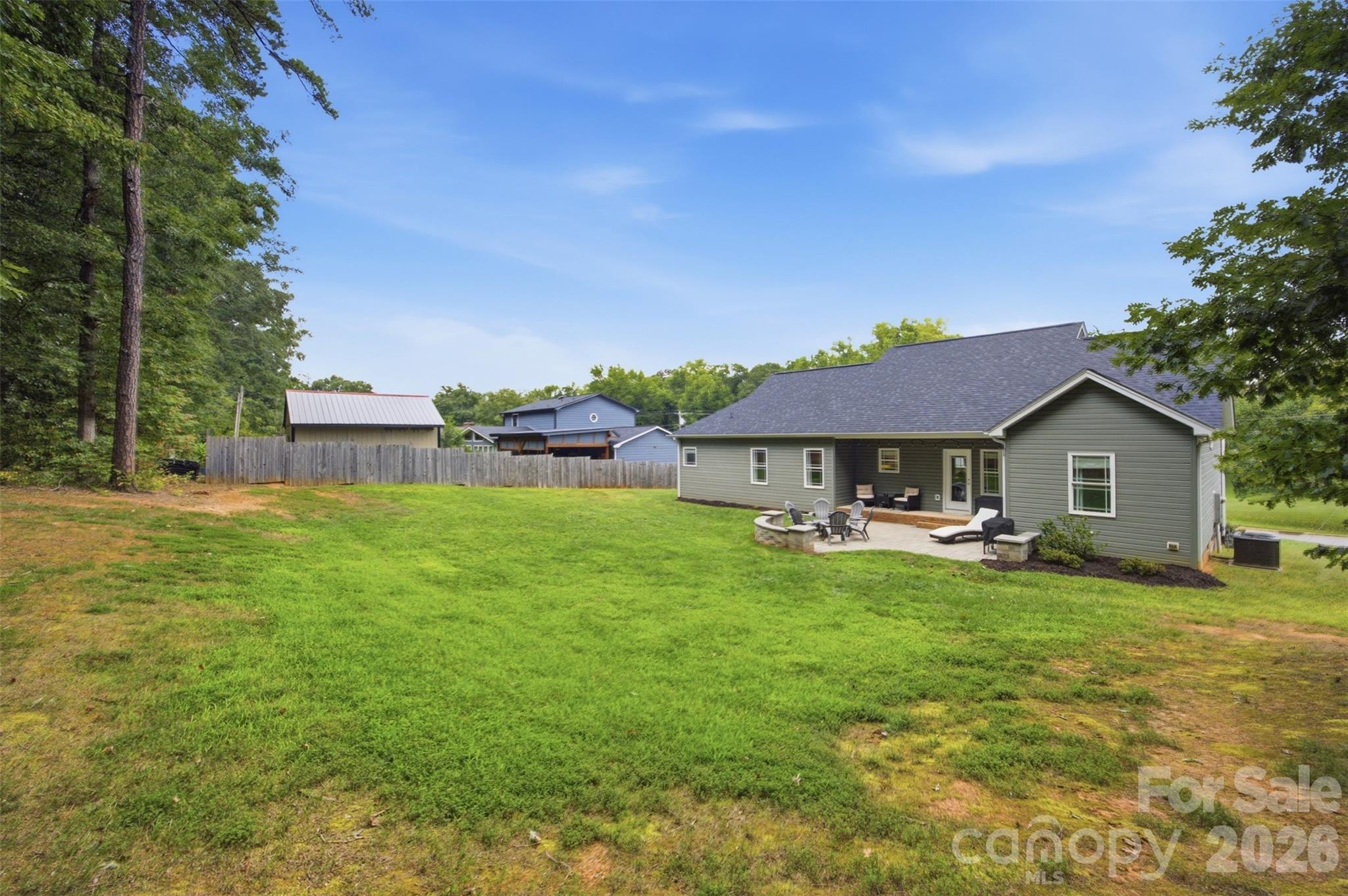 301 Pinehurst Drive — Kings Mountain