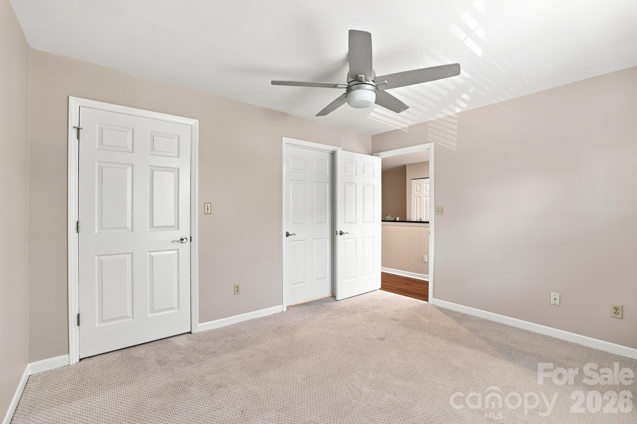 525 Olmsted Park Place — Charlotte