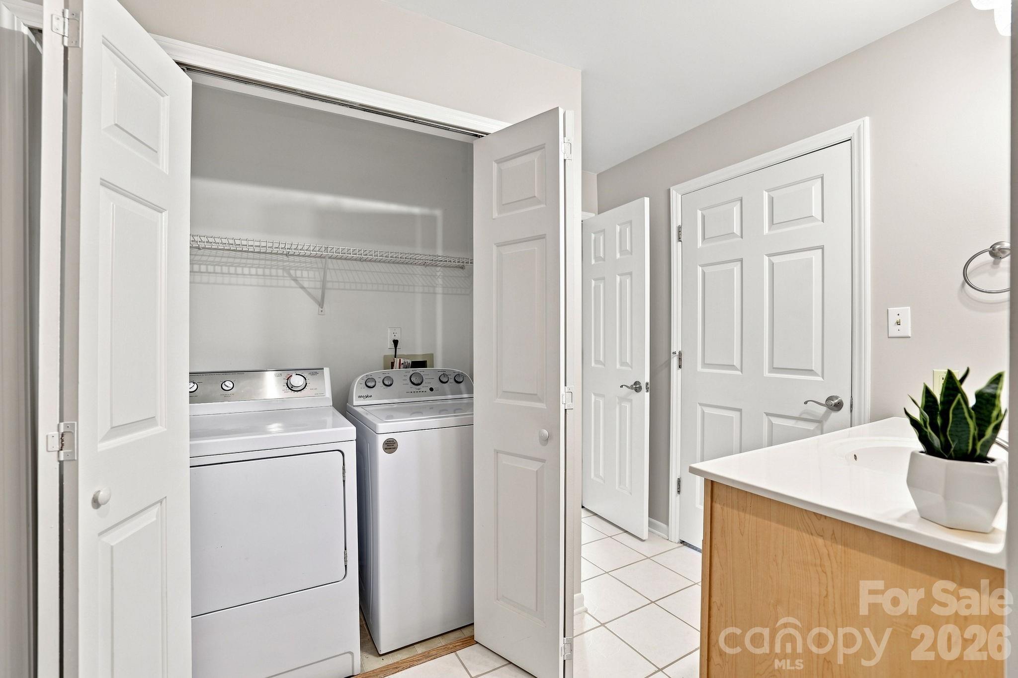 525 Olmsted Park Place — Charlotte
