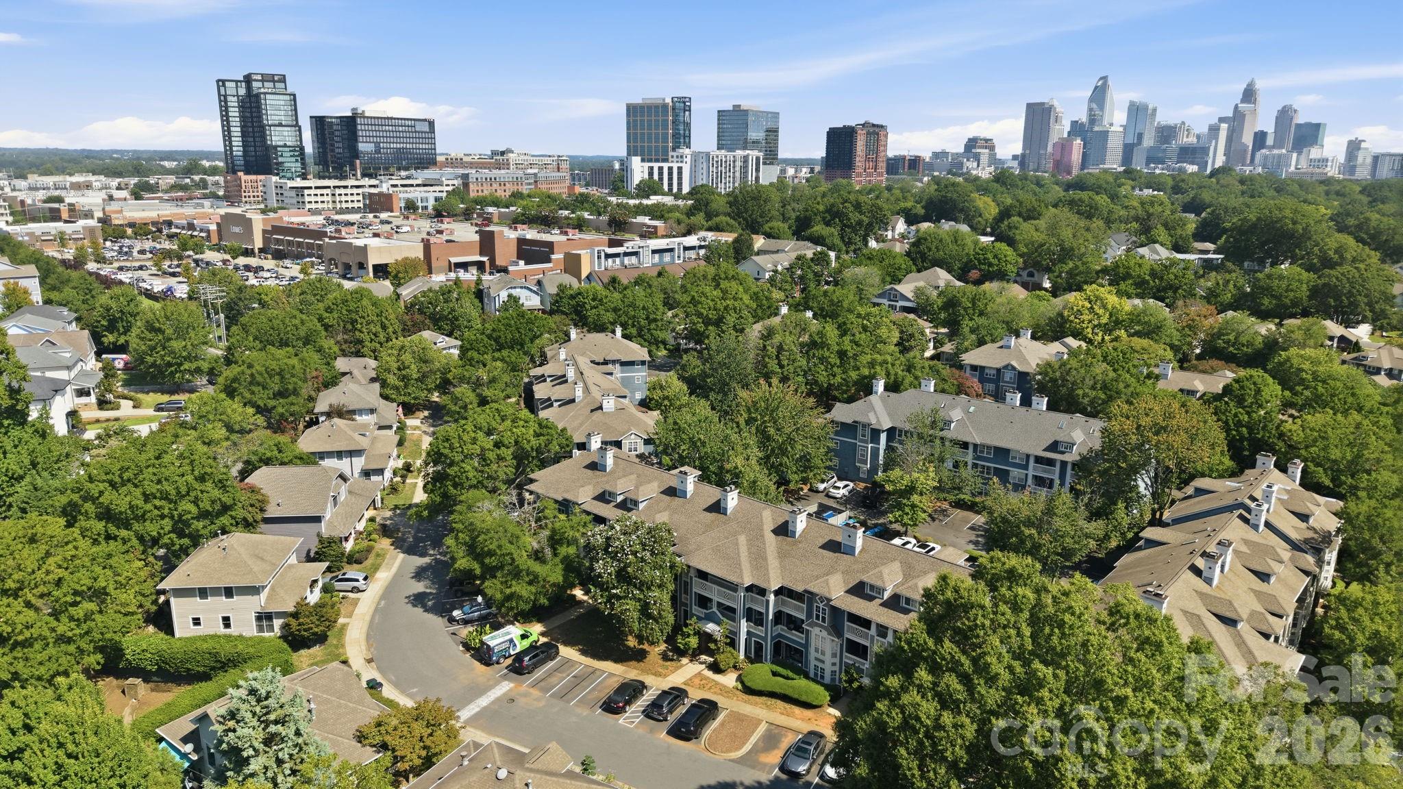 525 Olmsted Park Place — Charlotte