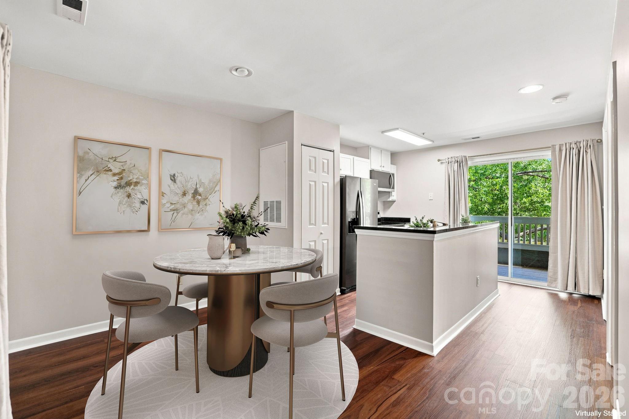 525 Olmsted Park Place — Charlotte