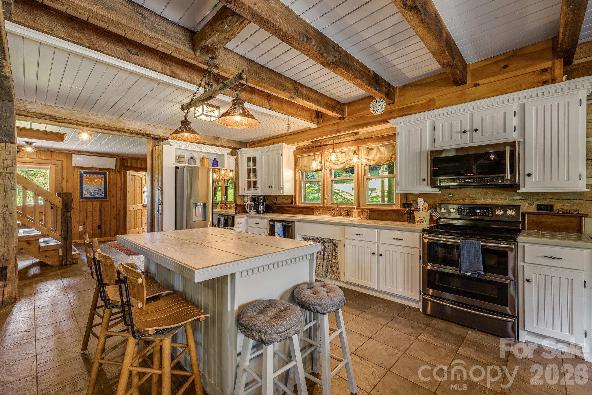 146 Gentry Farm Drive — Hot Springs