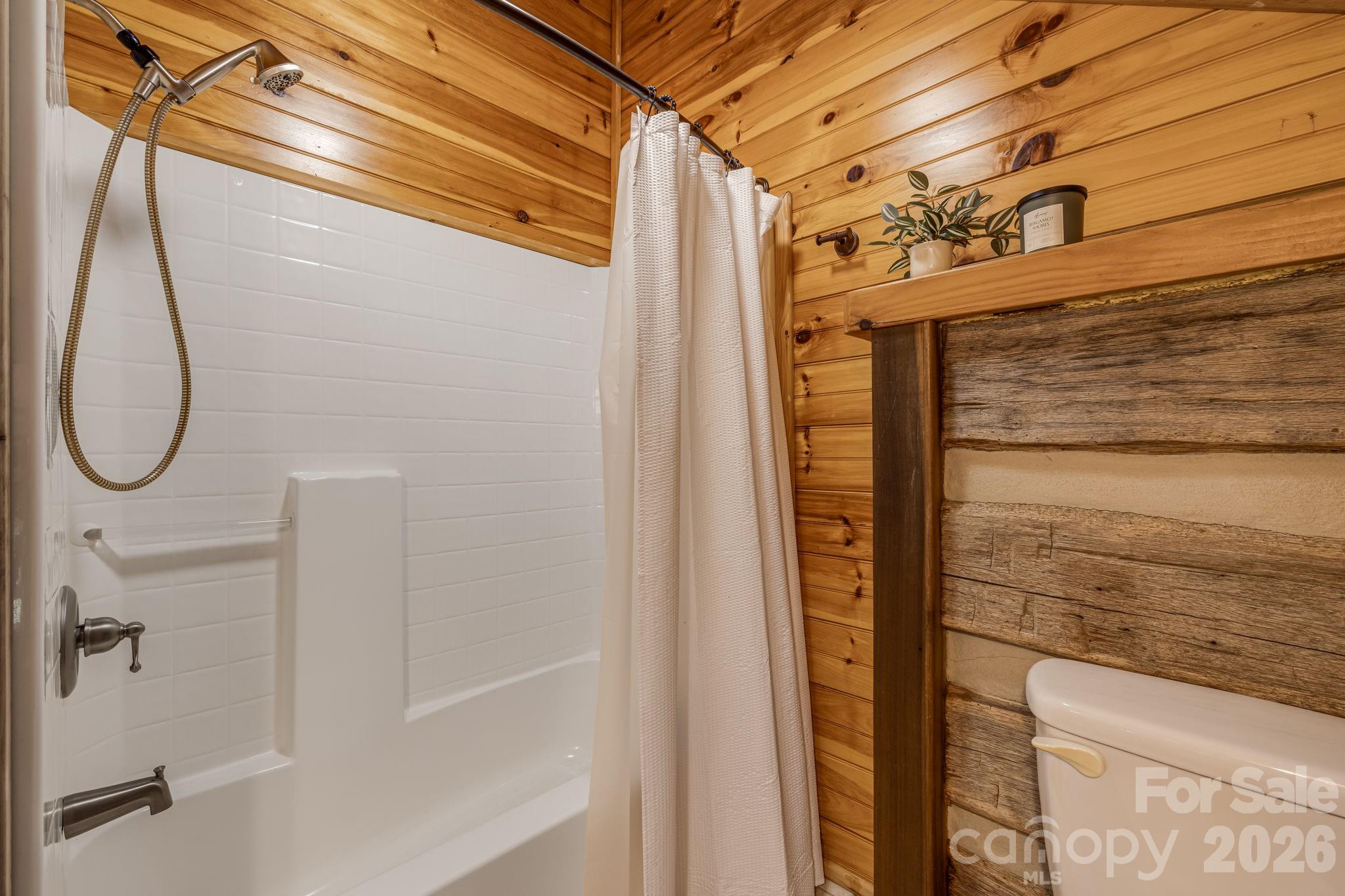 146 Gentry Farm Drive — Hot Springs
