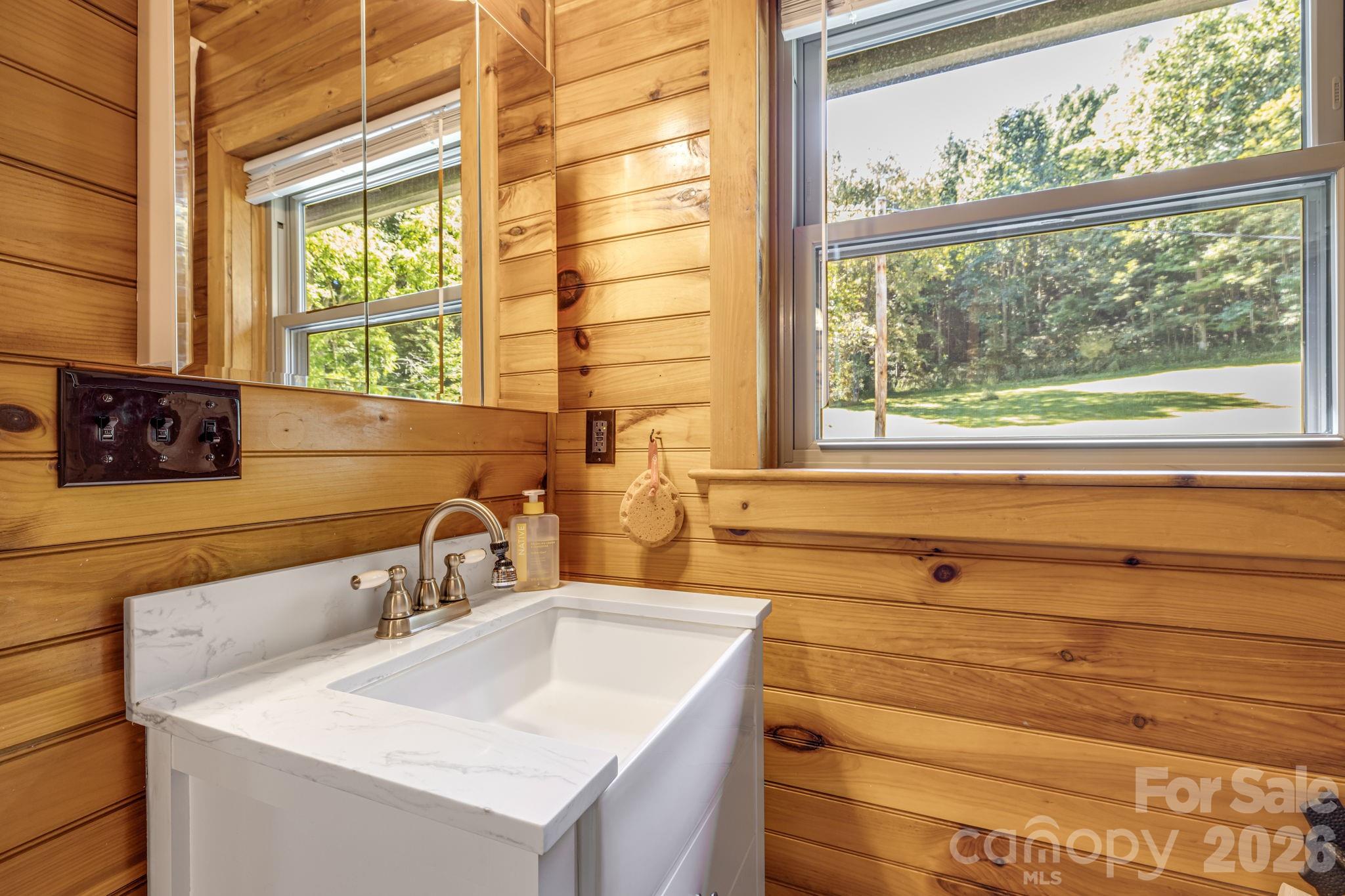 146 Gentry Farm Drive — Hot Springs