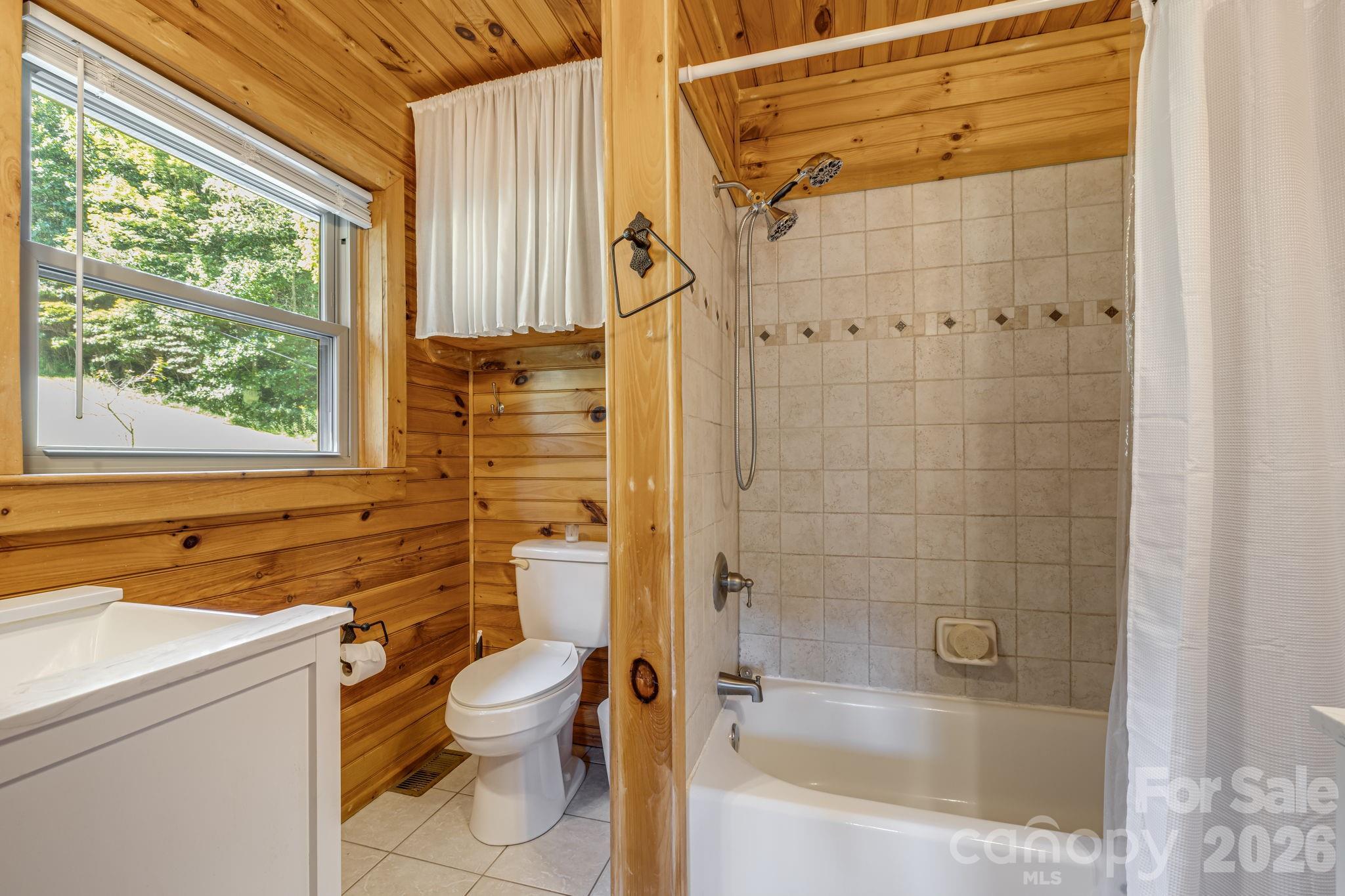 146 Gentry Farm Drive — Hot Springs