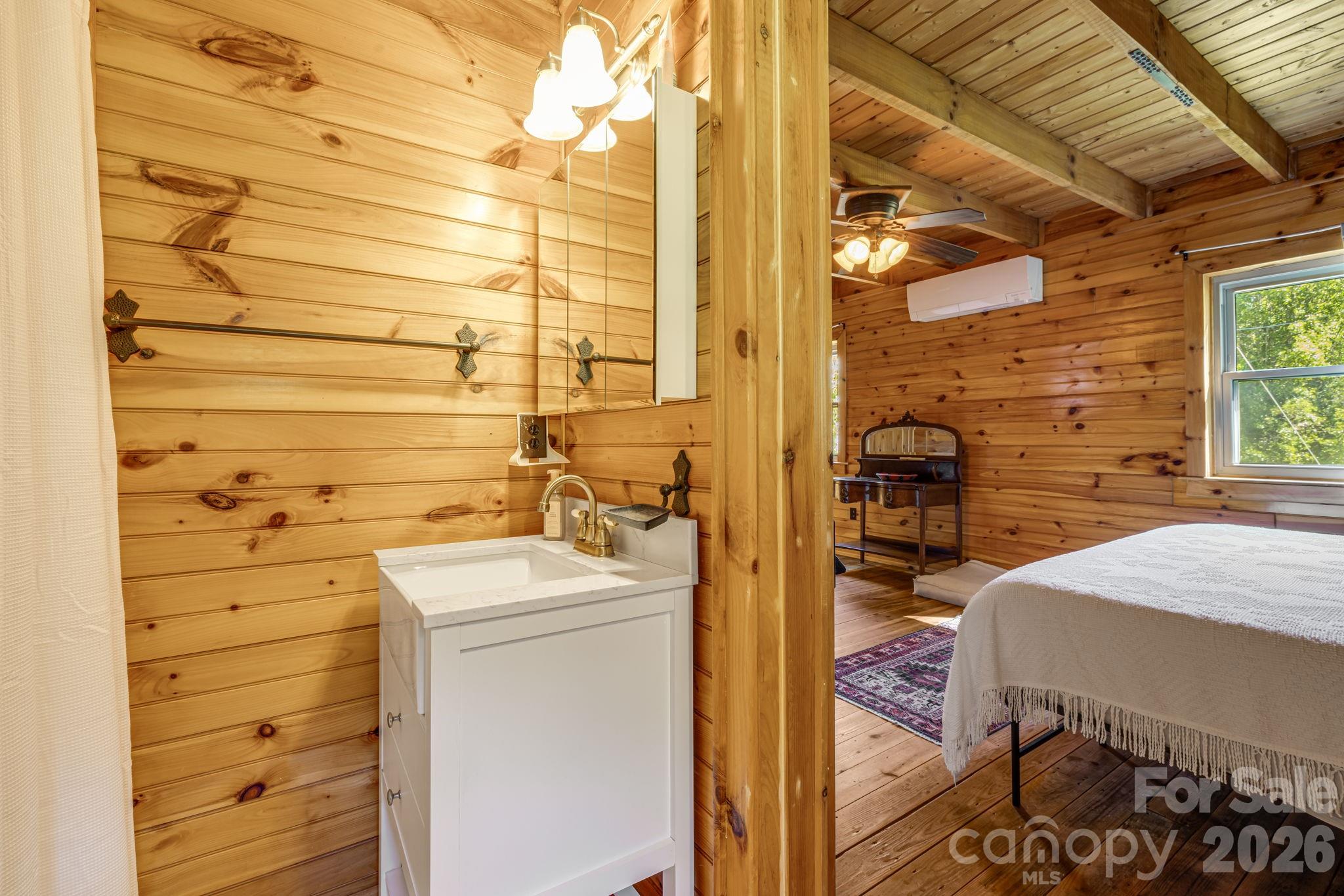 146 Gentry Farm Drive — Hot Springs