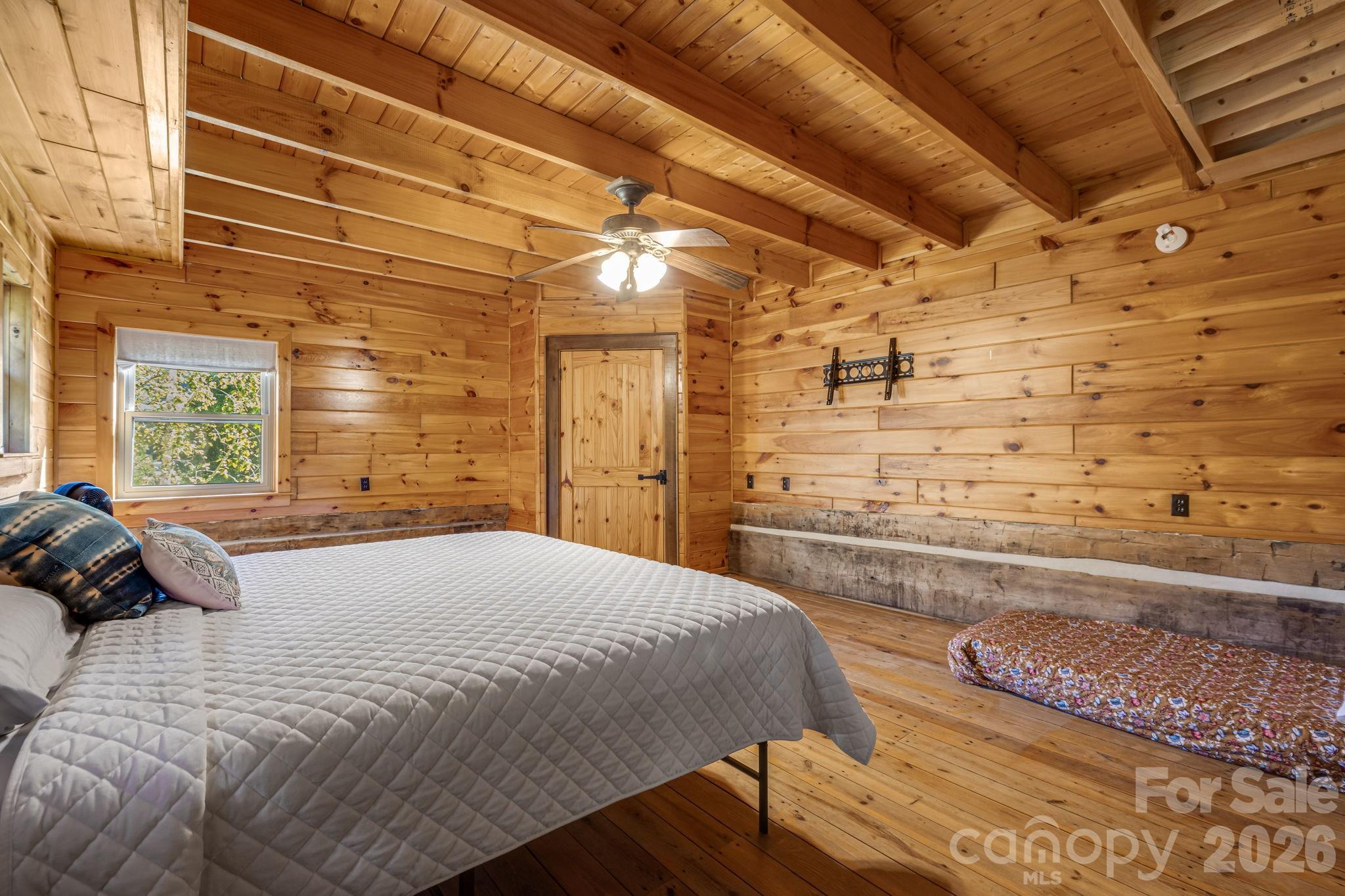 146 Gentry Farm Drive — Hot Springs