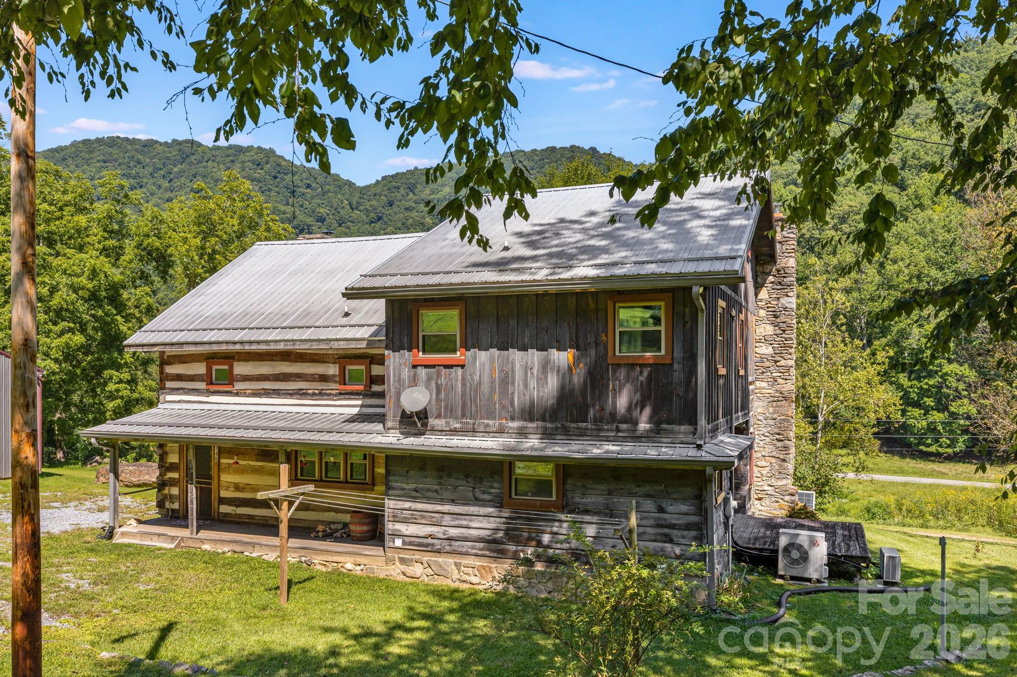 146 Gentry Farm Drive — Hot Springs